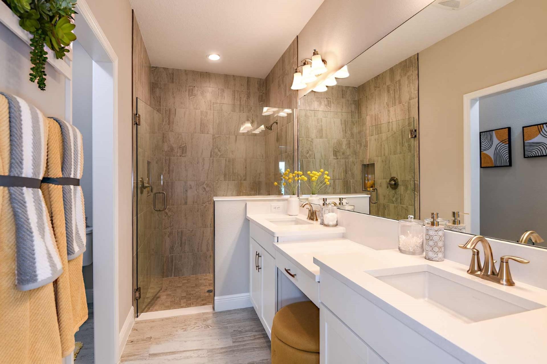 Owner's Bath  |  Bridgeport at Crosswind Point