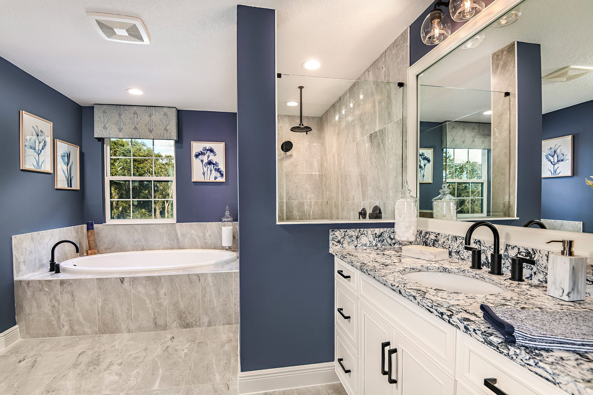 Owner's Bath | Virginia Park at Hawkstone