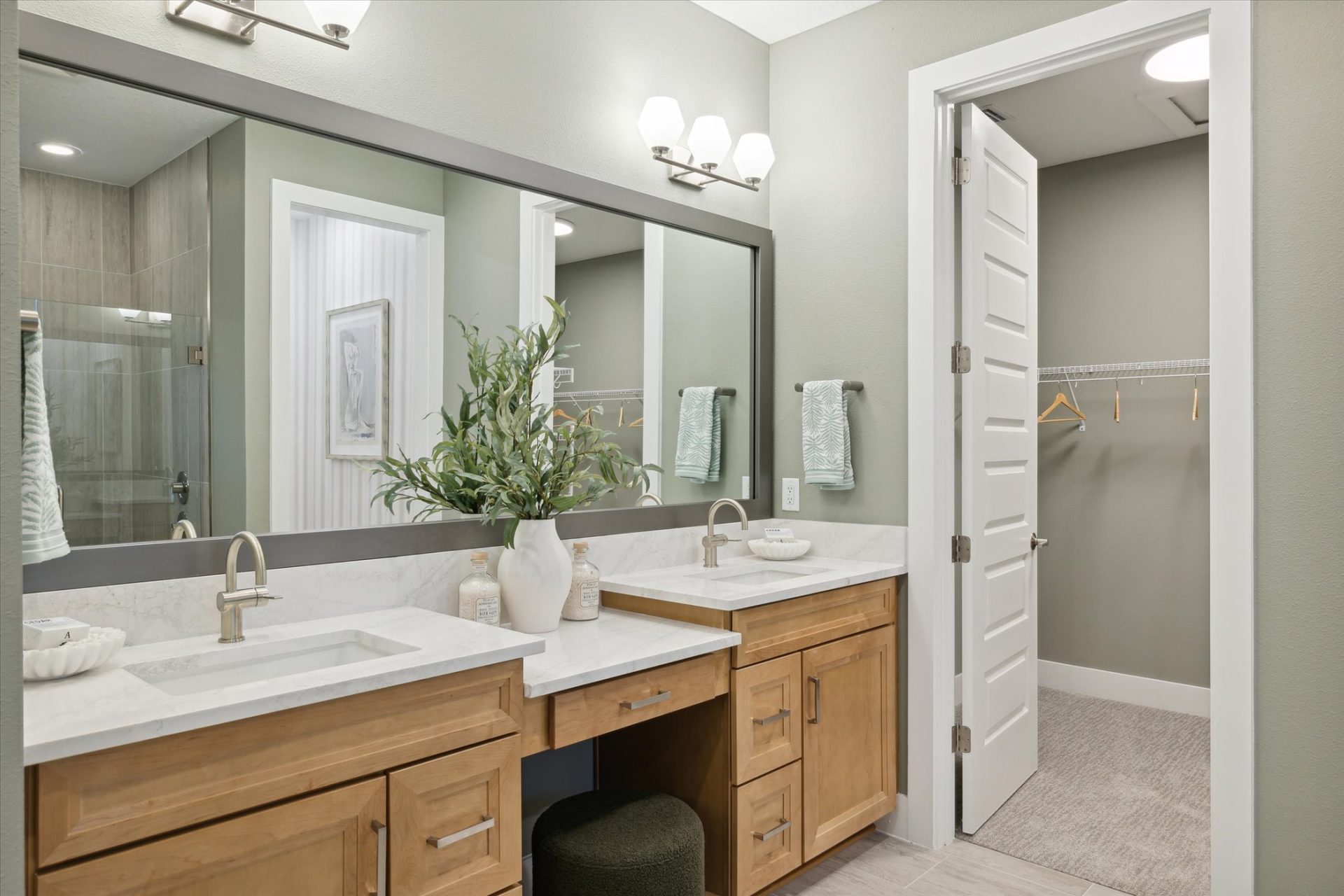 Owner's Bathroom - Hyde Park III at Caldera