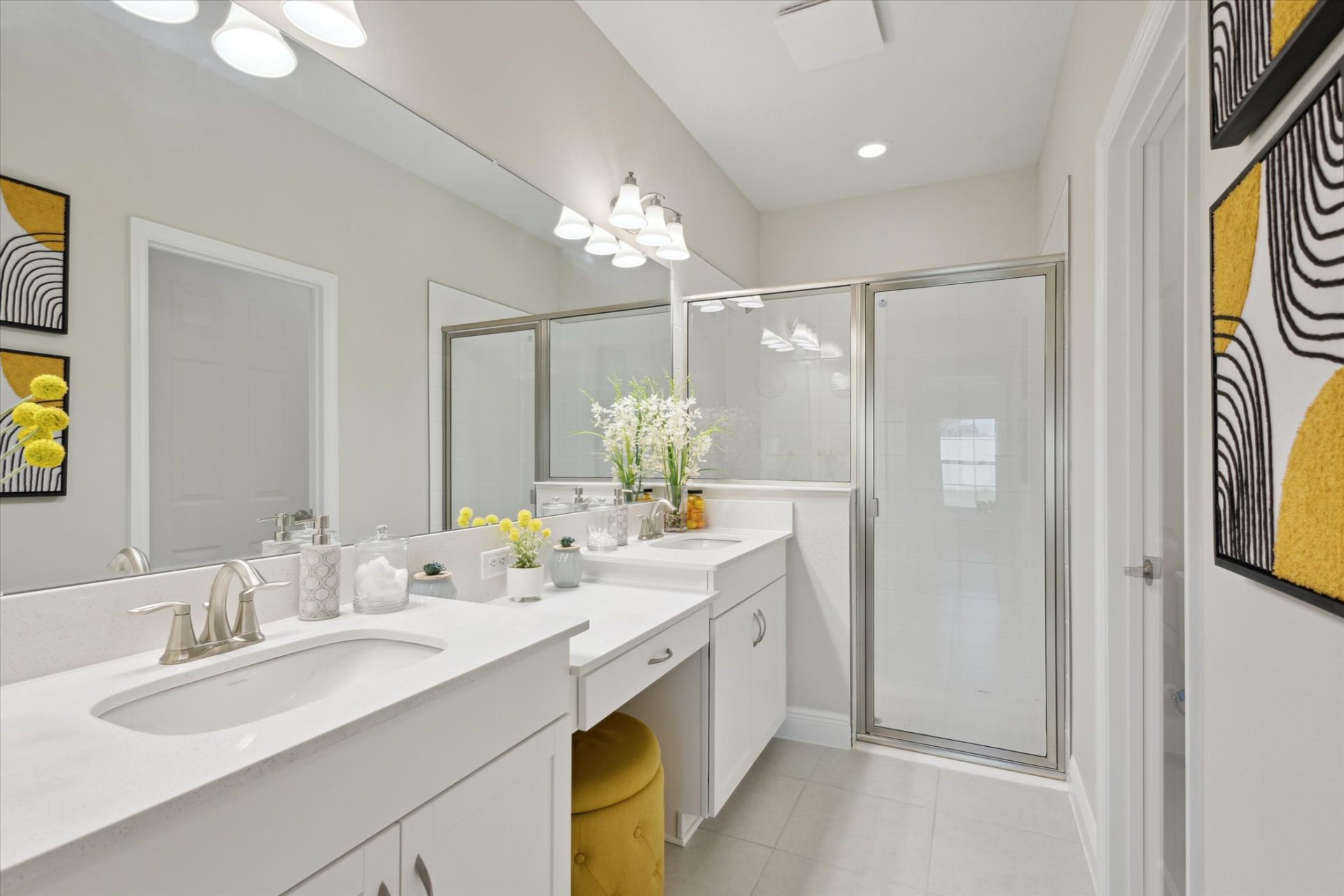 Owner's Bathroom | Bridgeport at Crosswind Point