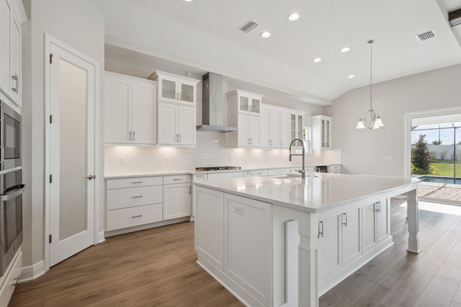 Gourmet Kitchen - 11622 Gleaming Terrace