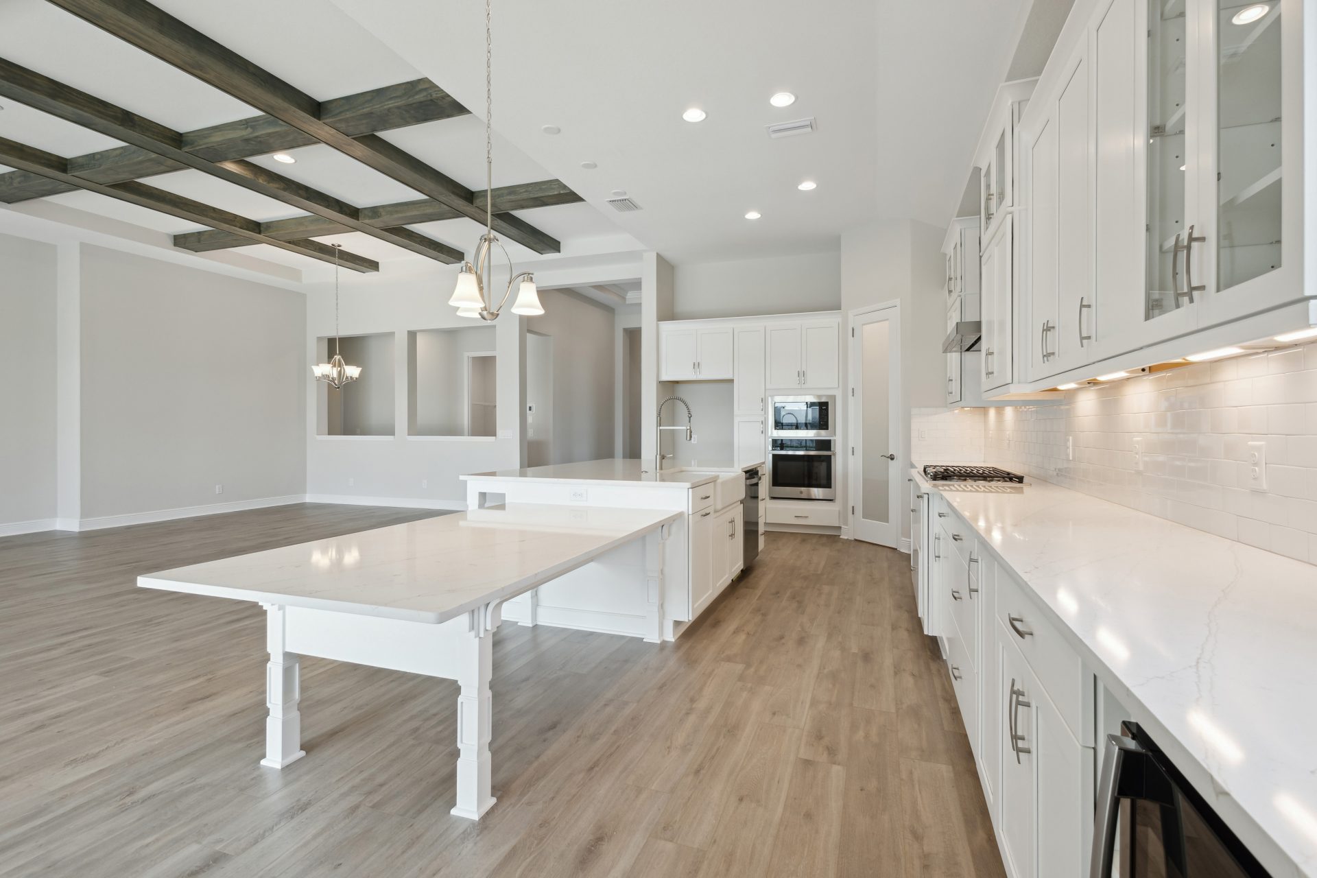 Gourmet Kitchen - 11622 Gleaming Terrace