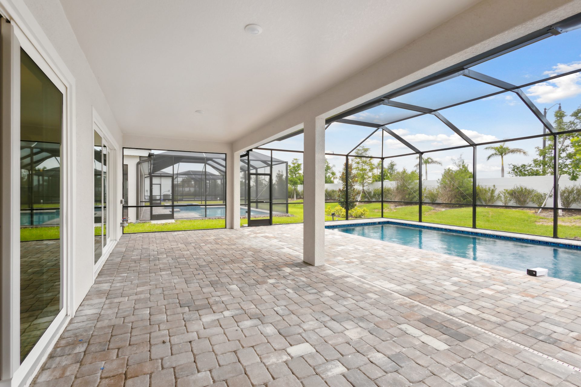 Lanai and Pool - 17555 Glistening Court