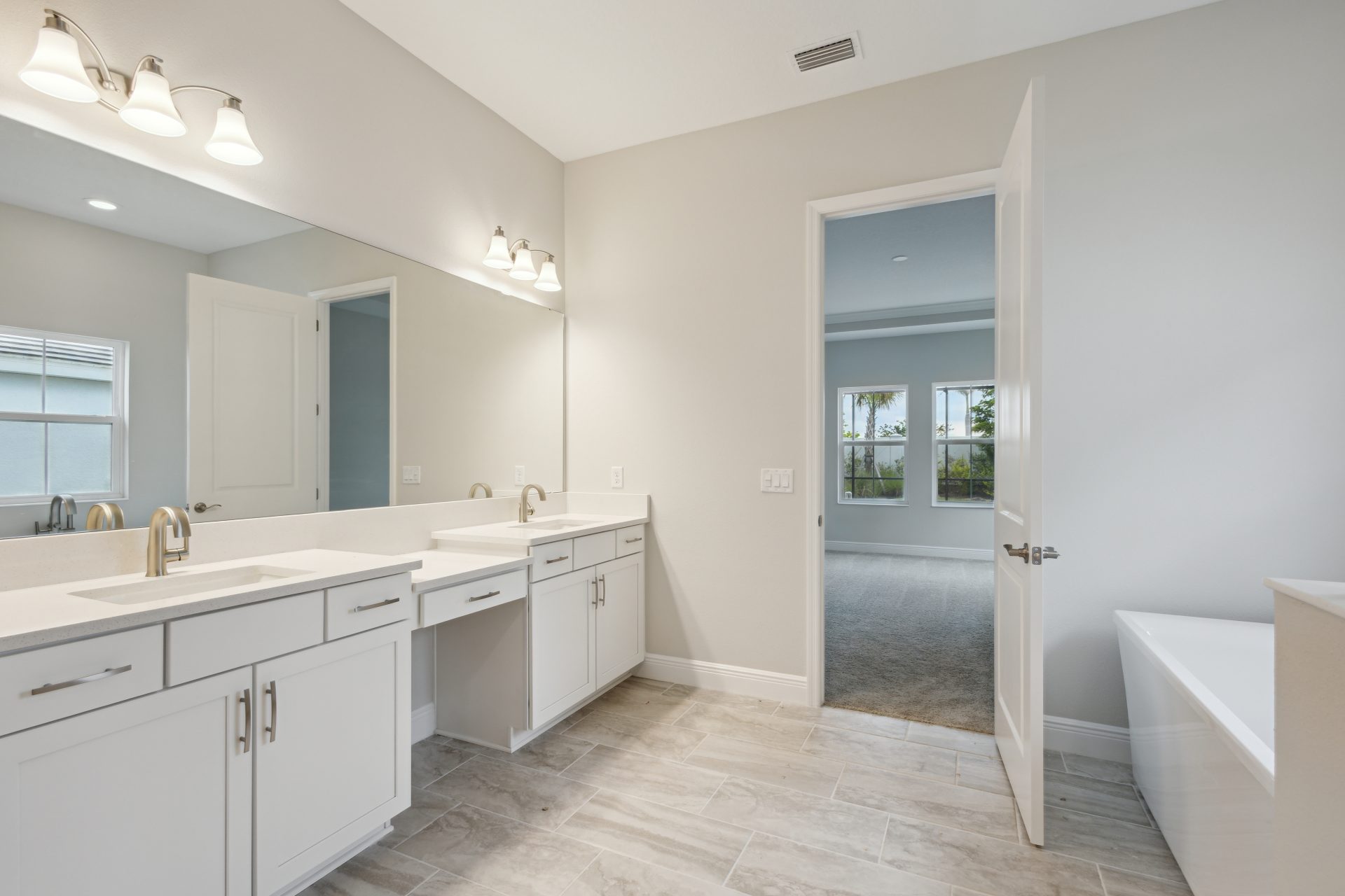 Primary Bathroom - 17555 Glistening Court