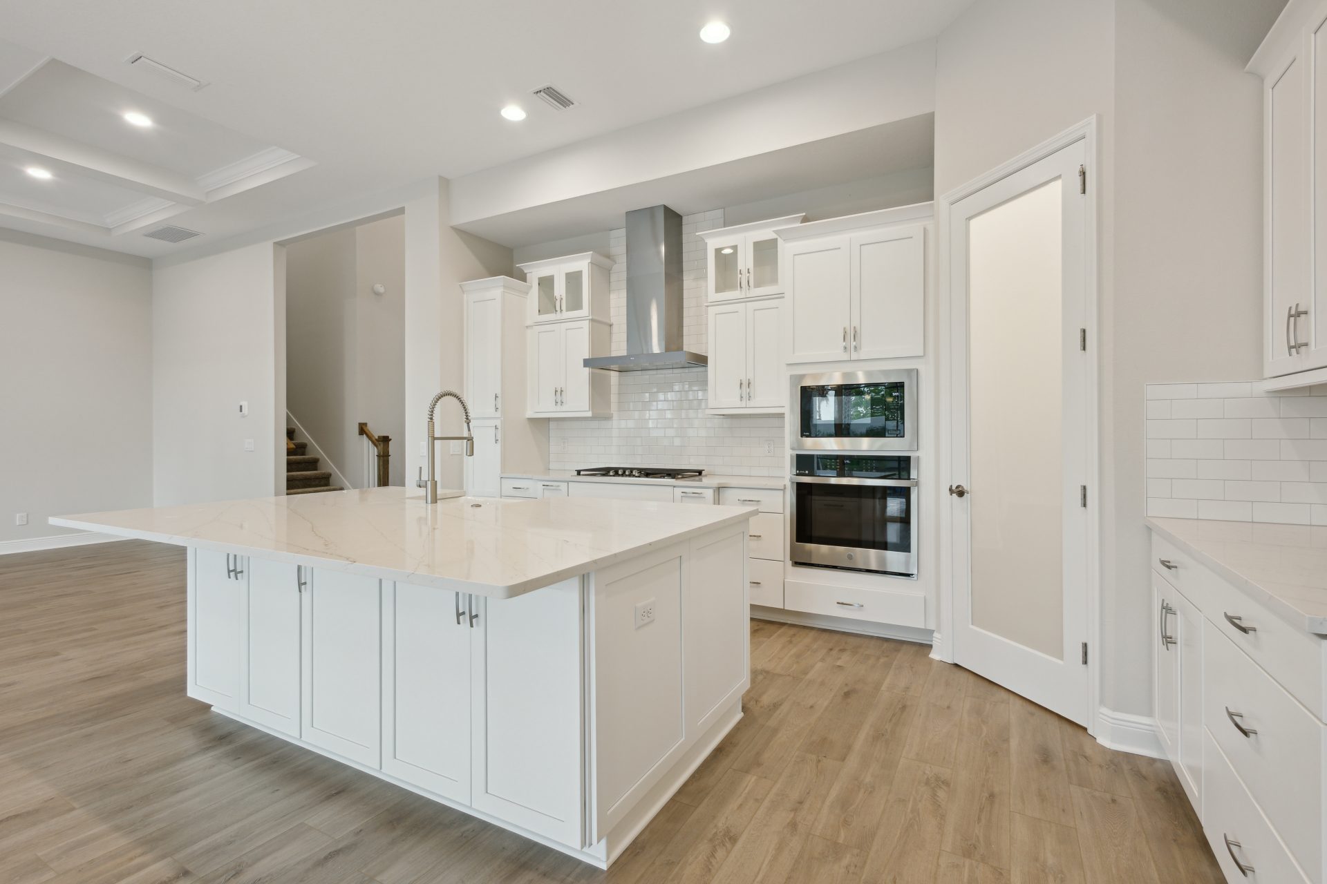 Gourmet Kitchen - 17555 Glistening Court