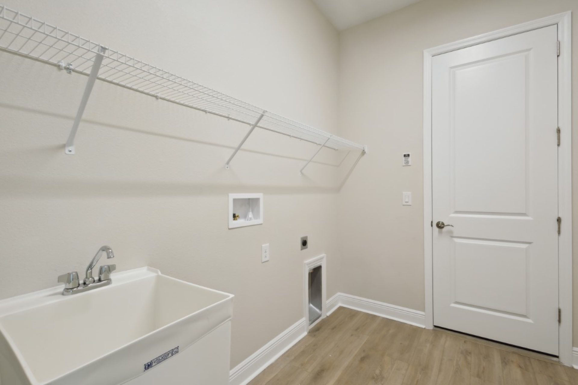 12829 Daleridge Pl - Laundry Room