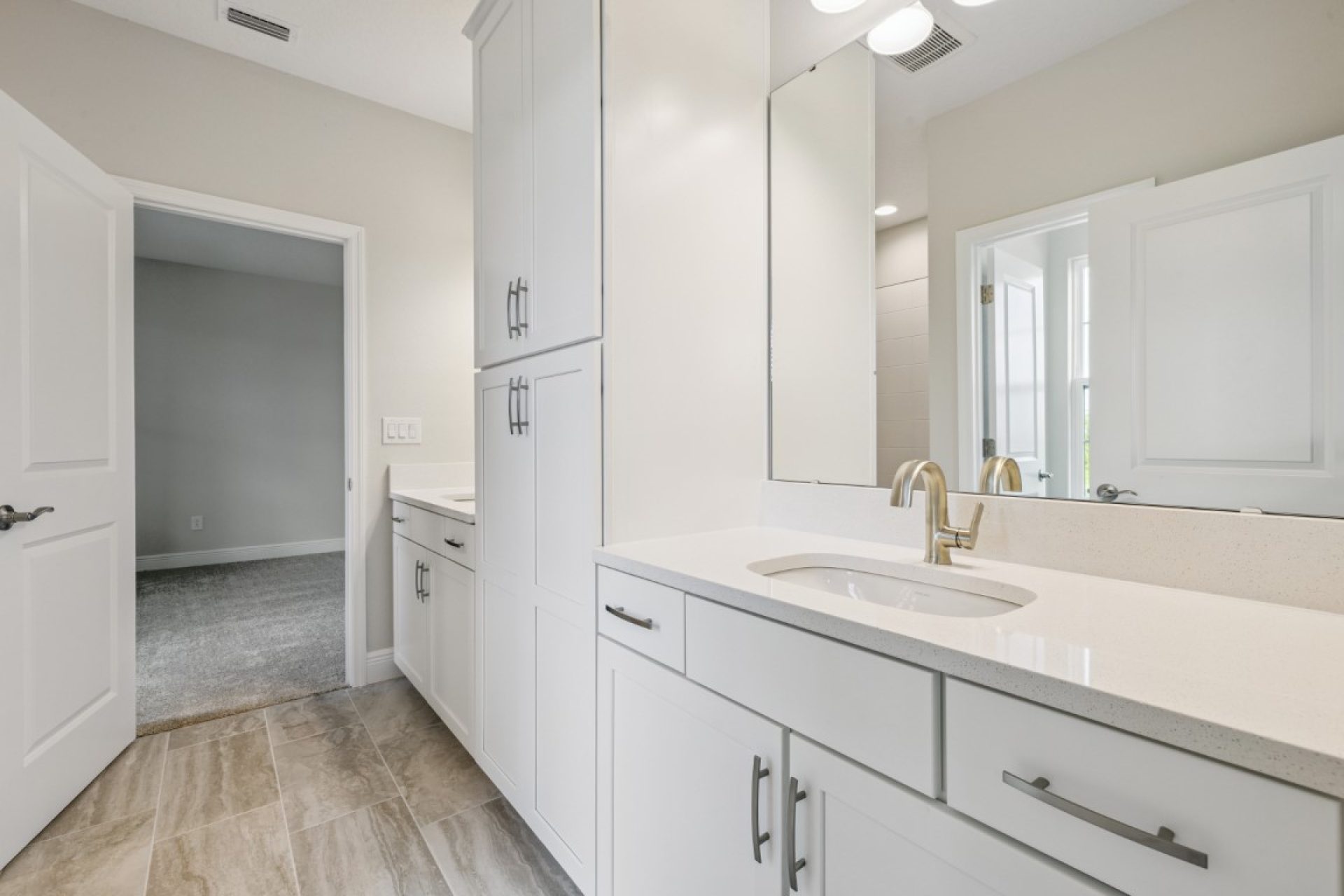 8822 Eastwyck Dr - Secondary Bathroom