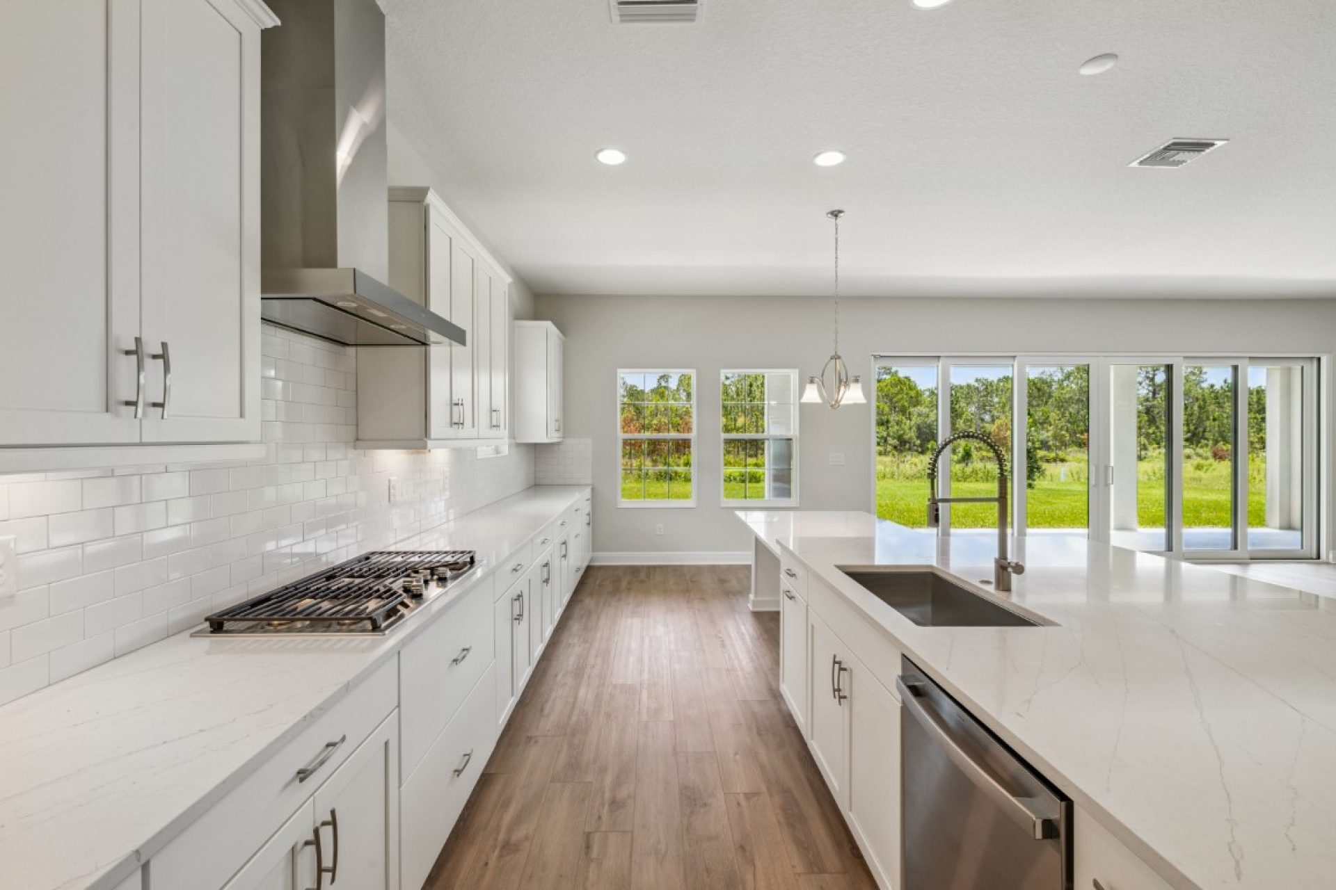 8822 Eastwyck Dr - Gourmet Kitchen