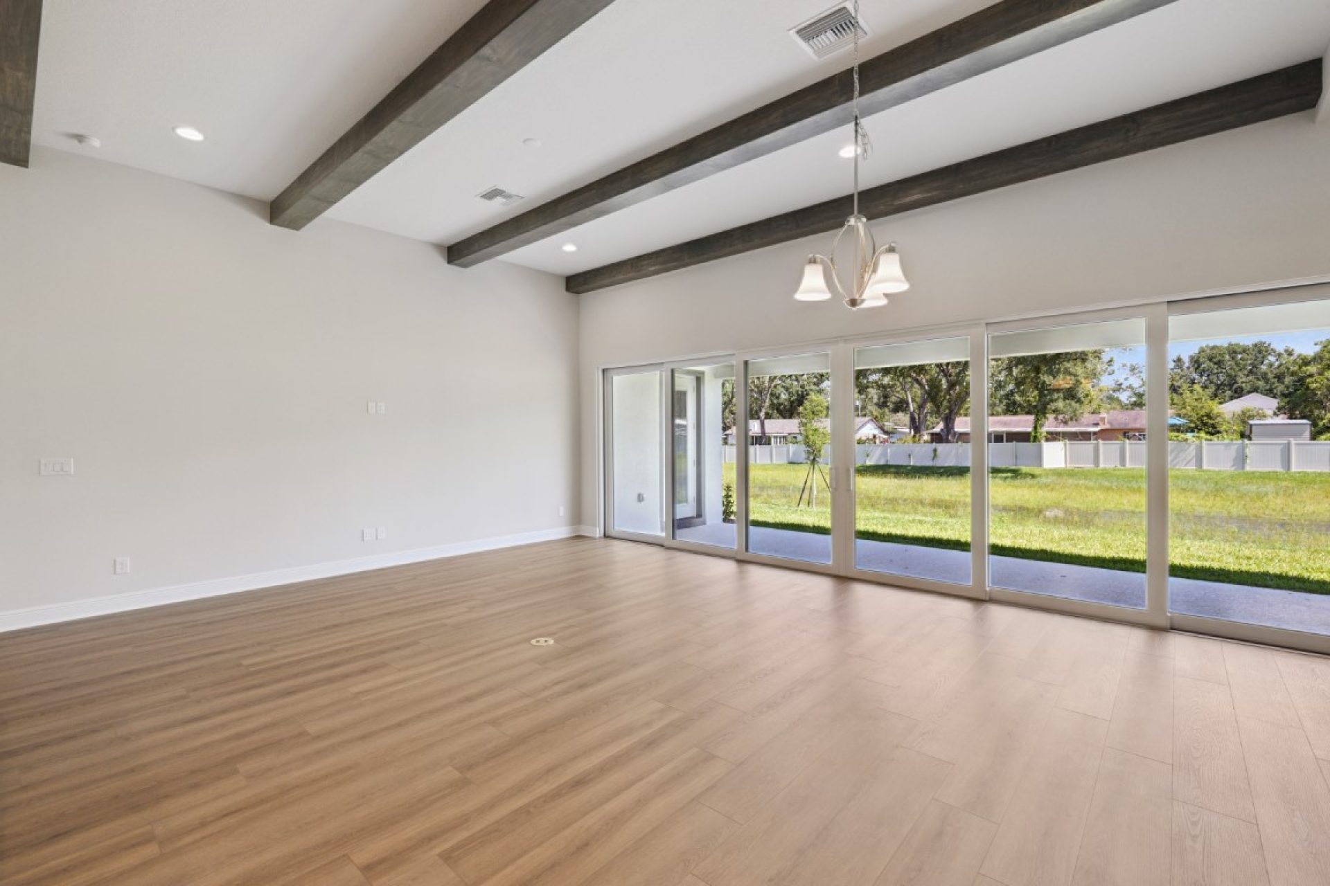 166 Hidden Estates Ct - Grand Room