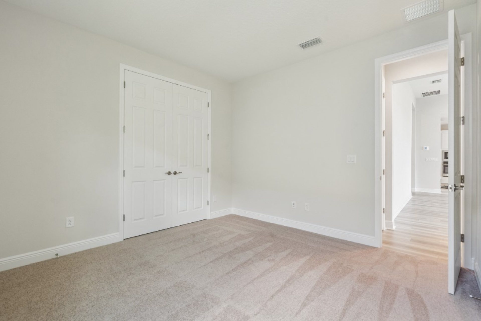 5286 Wolf Crk Dr Apollo Beach FL - Secondary Bedroom