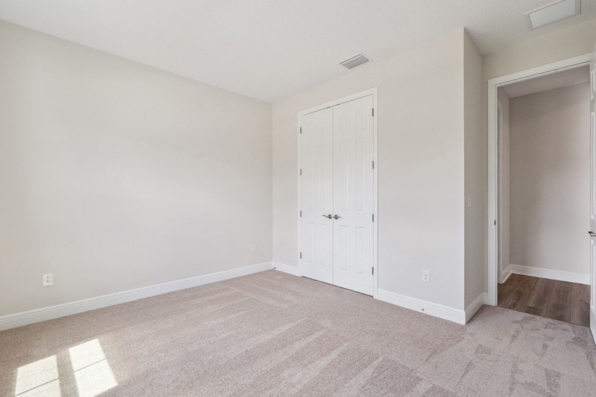 5286 Wolf Crk Dr Apollo Beach FL - Secondary Bedroom