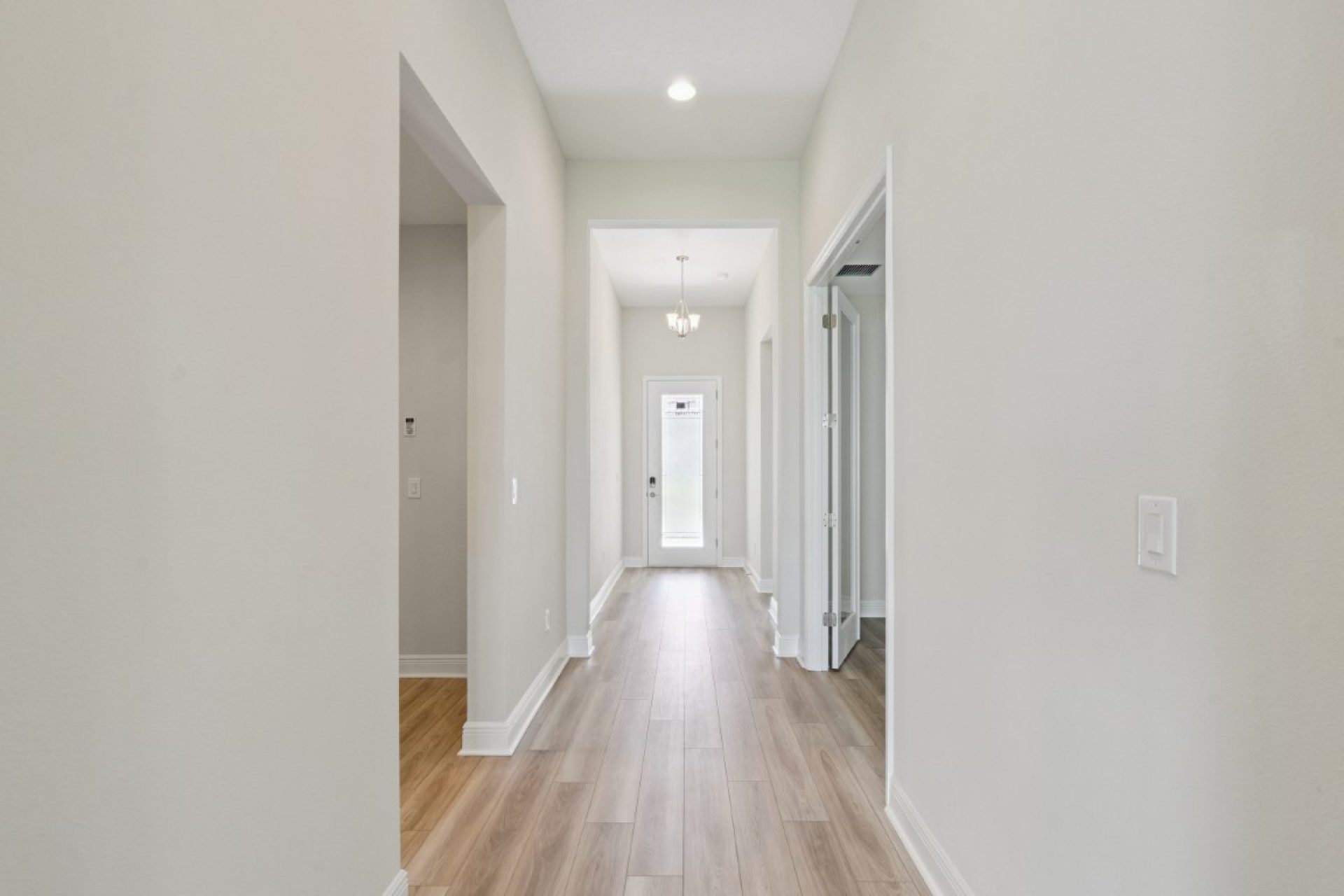 5286 Wolf Crk Dr Apollo Beach FL - Foyer