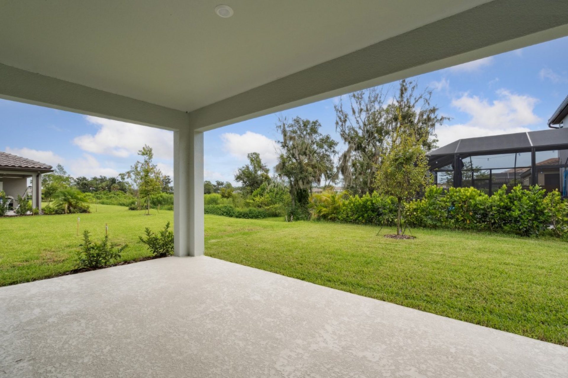 8506 Dove Bog Ter - Covered Lanai