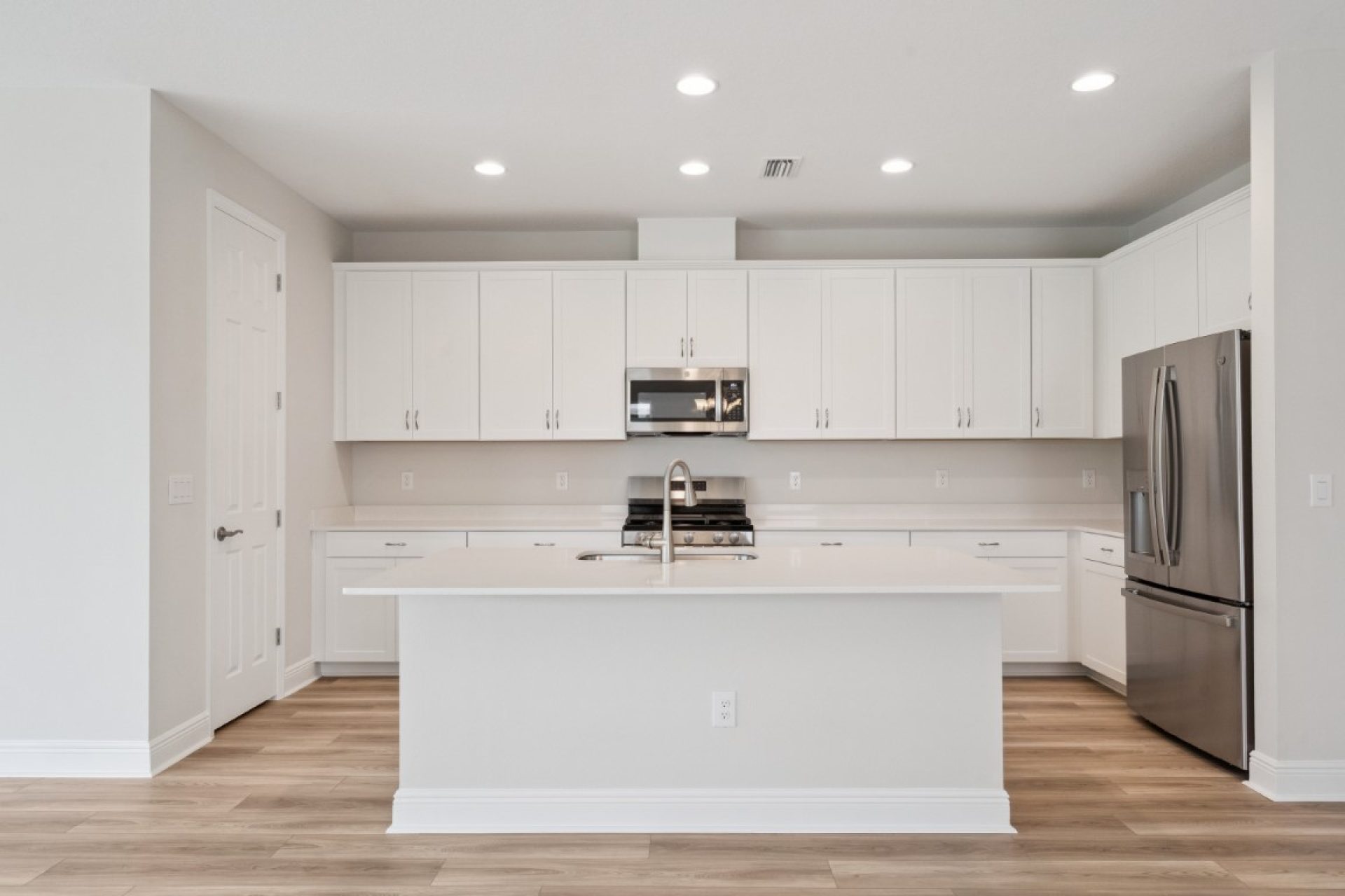 8506 Dove Bog Ter - Gourmet Kitchen