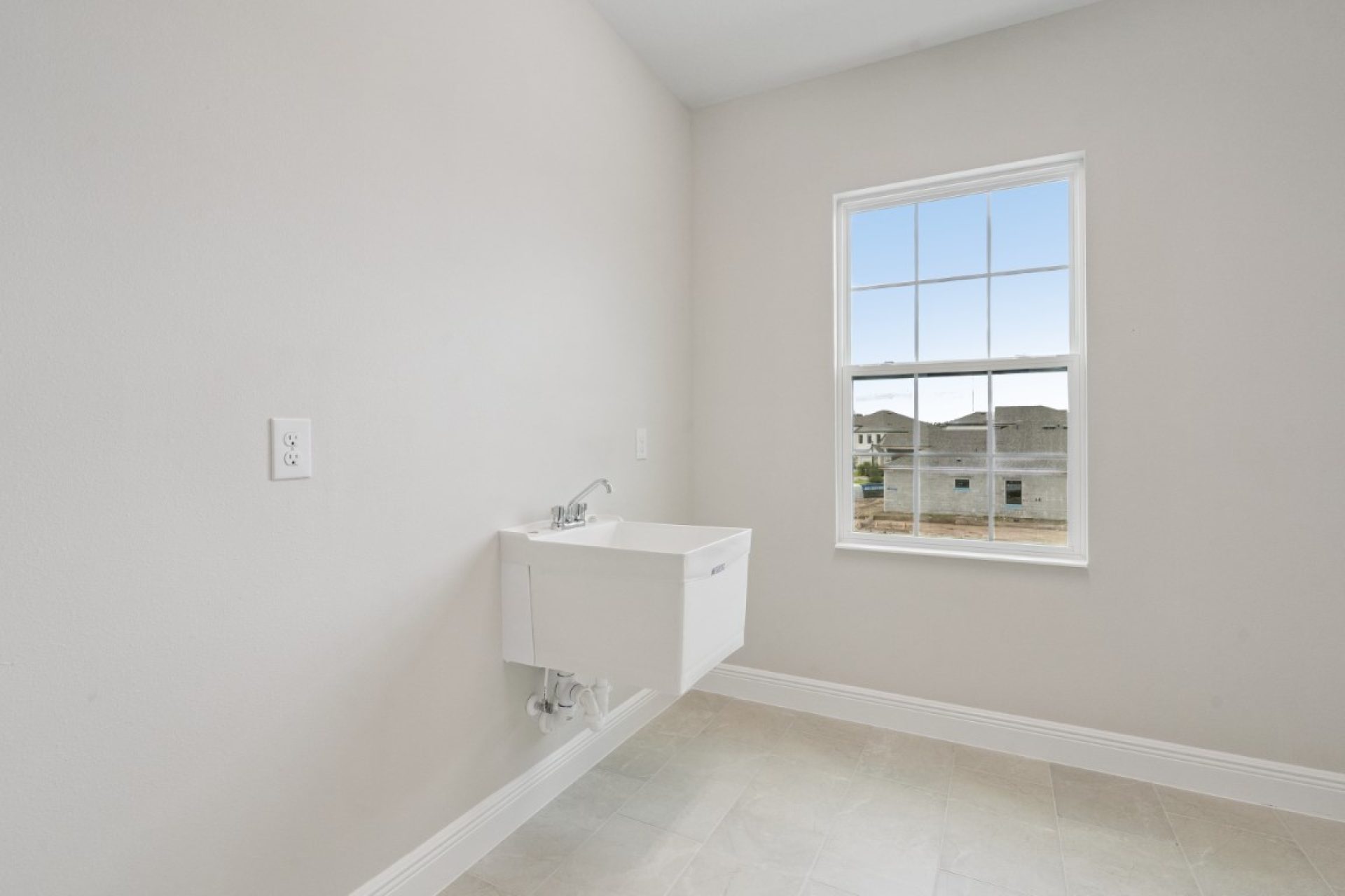 13106 Homestead Ln - Laundry Room