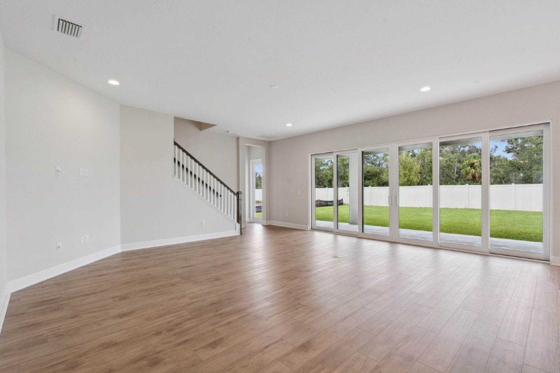13106 Homestead Ln - Grand Room