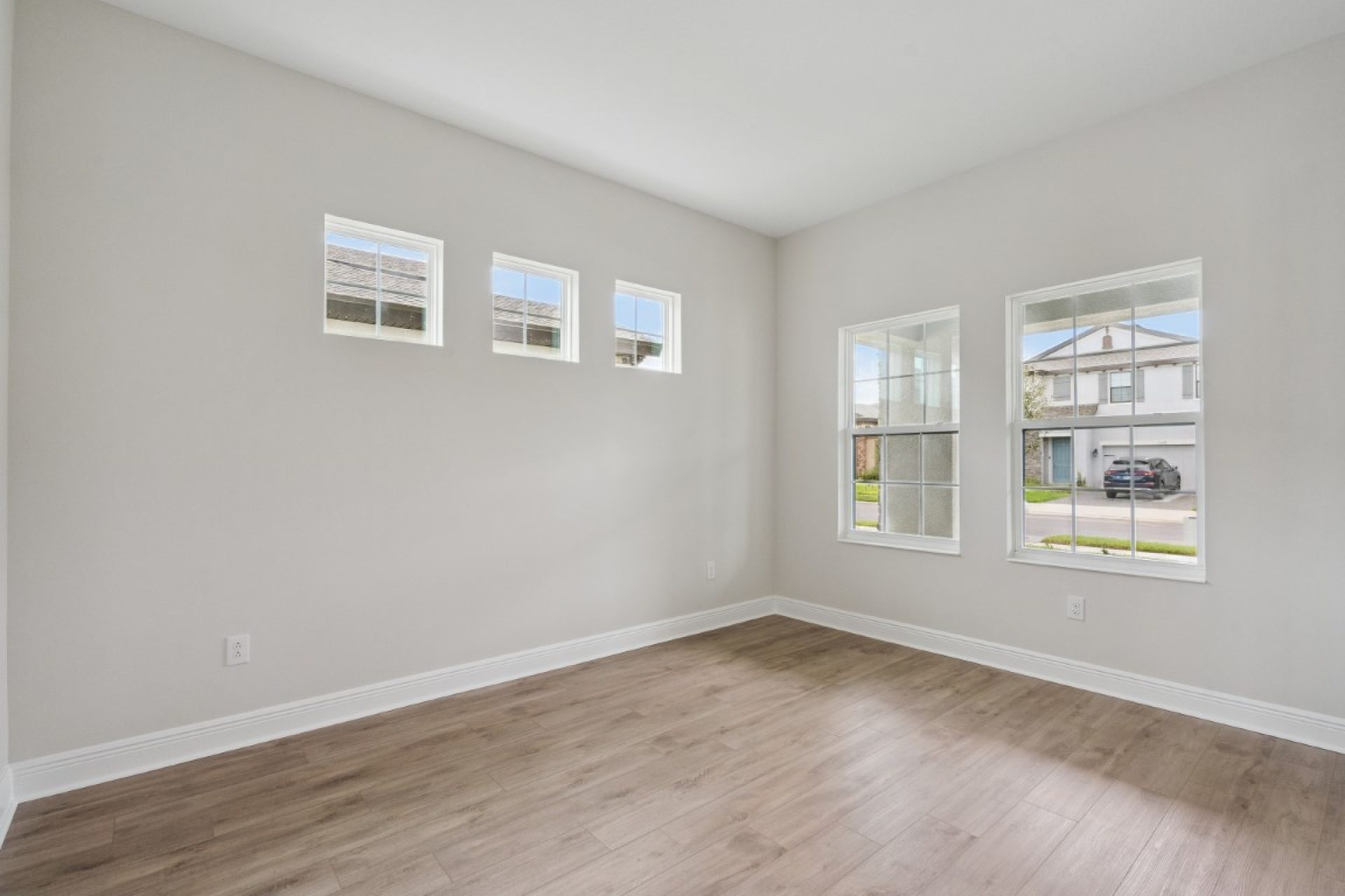 13106 Homestead Ln - Den/Office