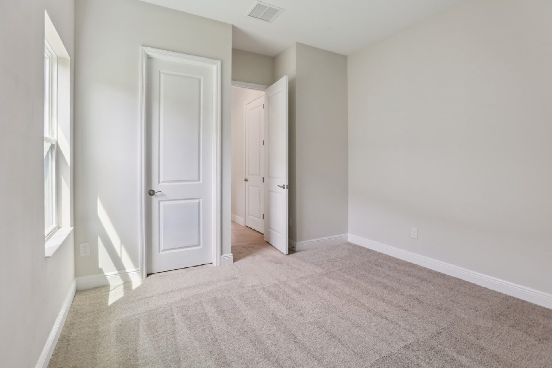 35418 Big Hawk - Bedroom 3