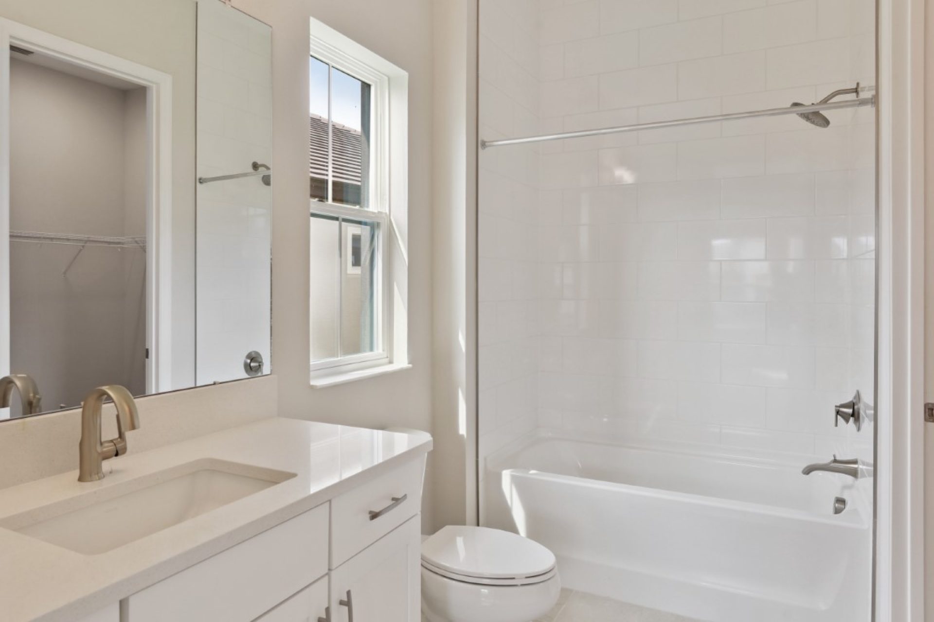35418 Big Hawk Dr - Bathroom 2