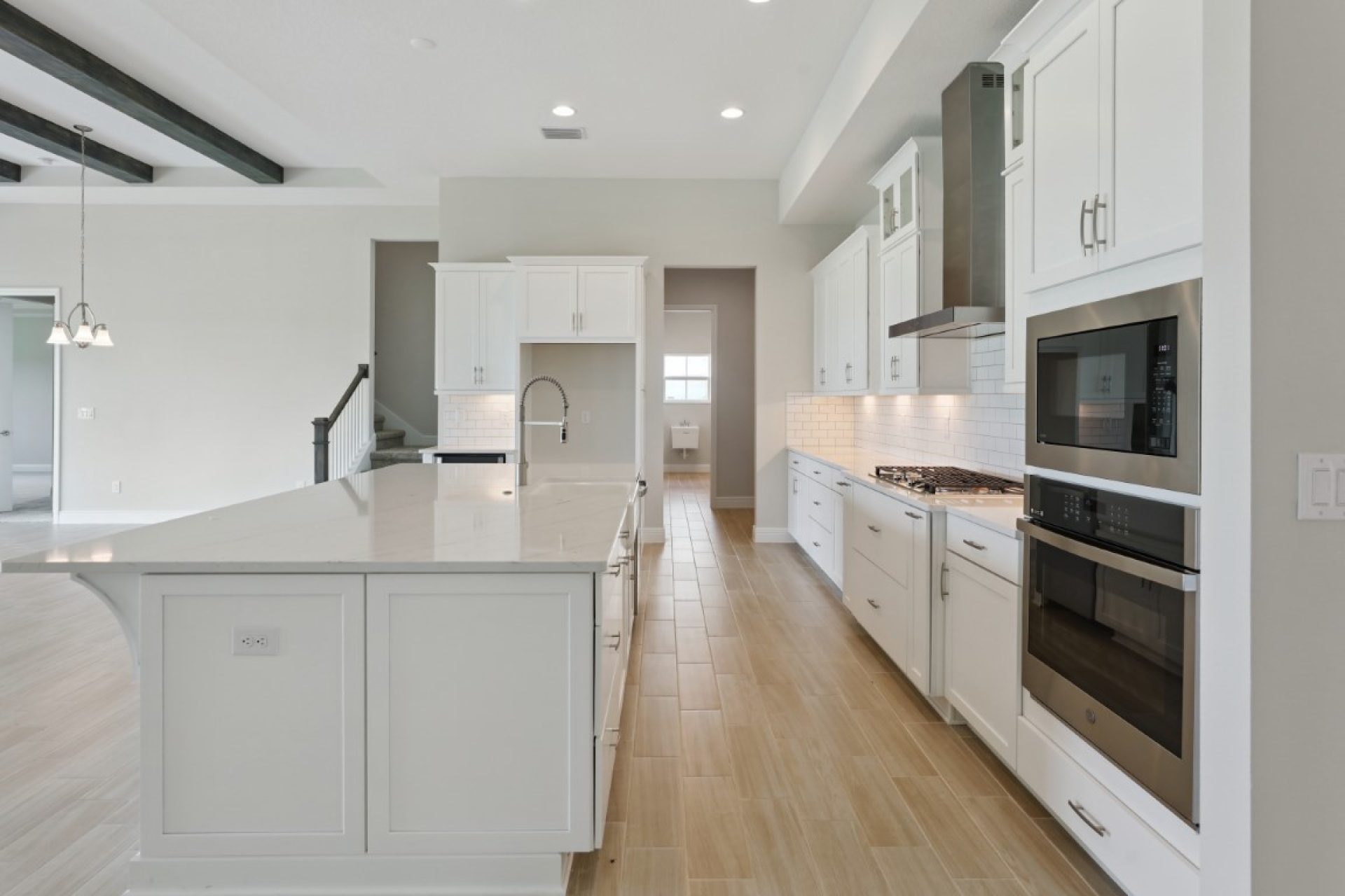 35418 Big Hawk Dr - Gourmet Kitchen