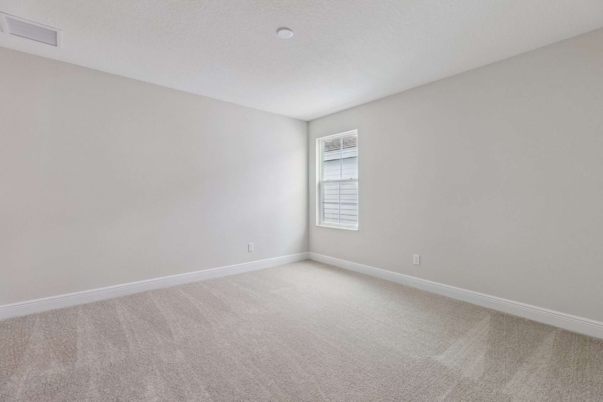 9699 Surrey Rose Dr - Bedroom 3