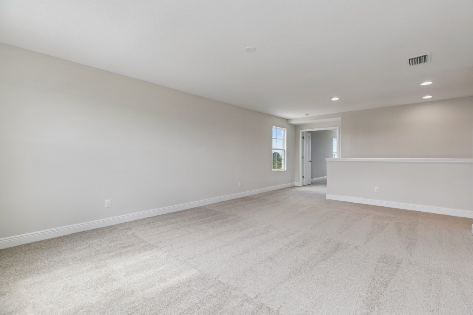 9699 Surrey Rose Dr - Bonus Room