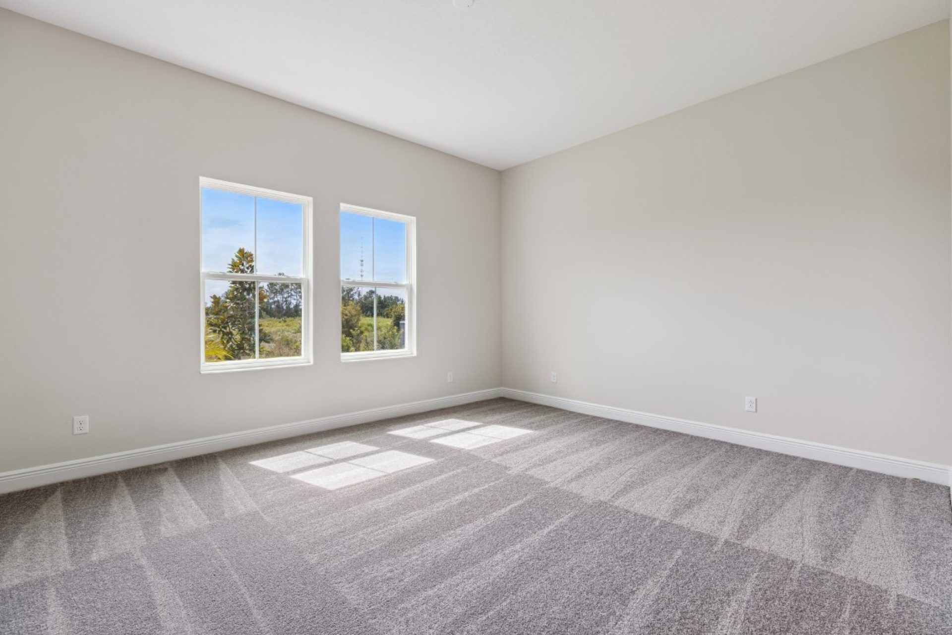 10303 Surrey Rose Dr - Owner's Retreat