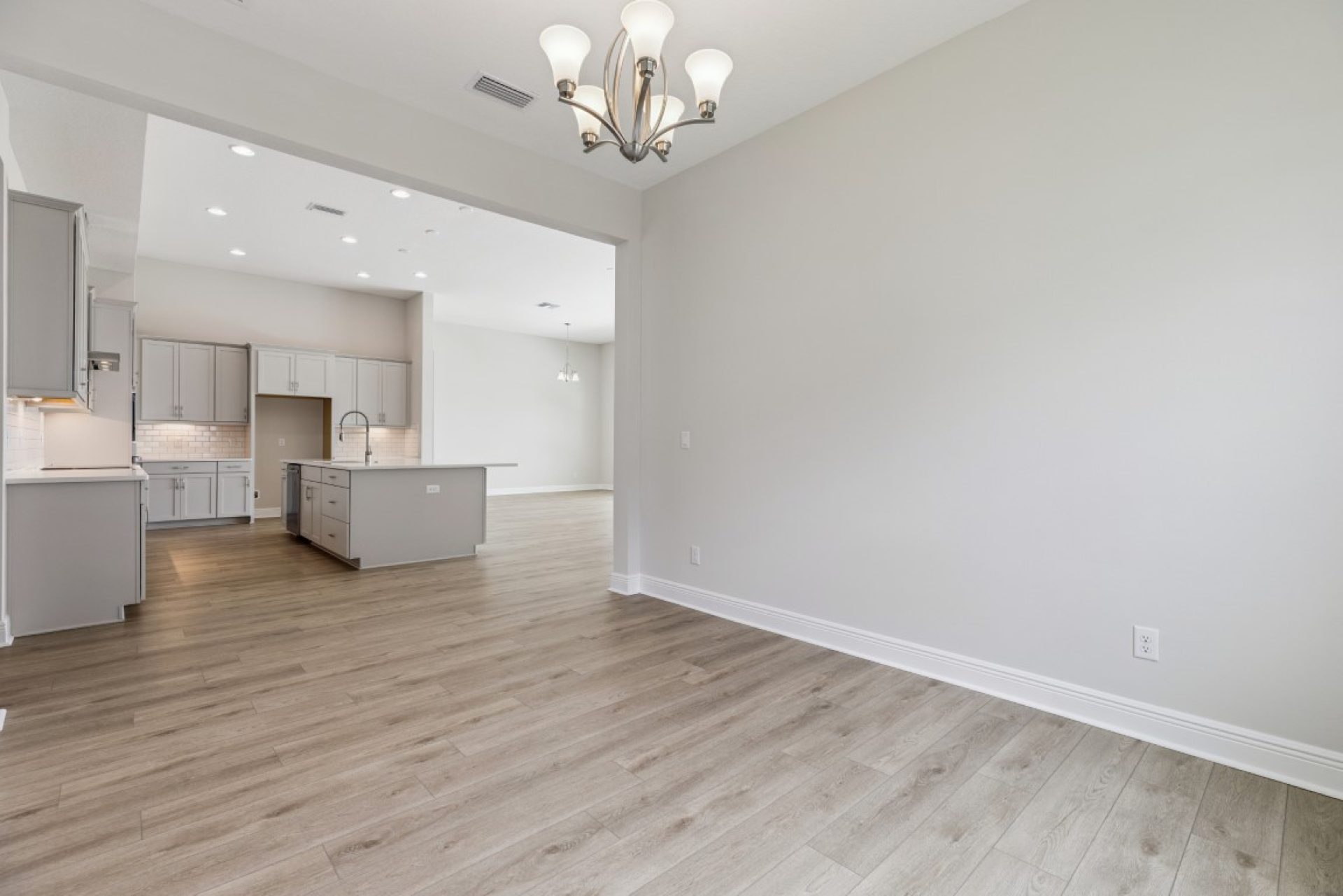 10303 Surrey Rose Dr - Dining Room