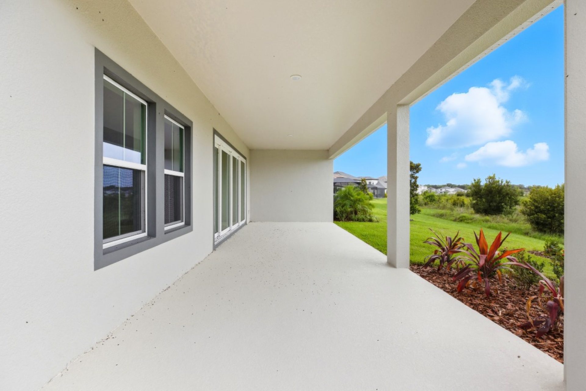 10321 Surrey Rose Dr - Covered Lanai