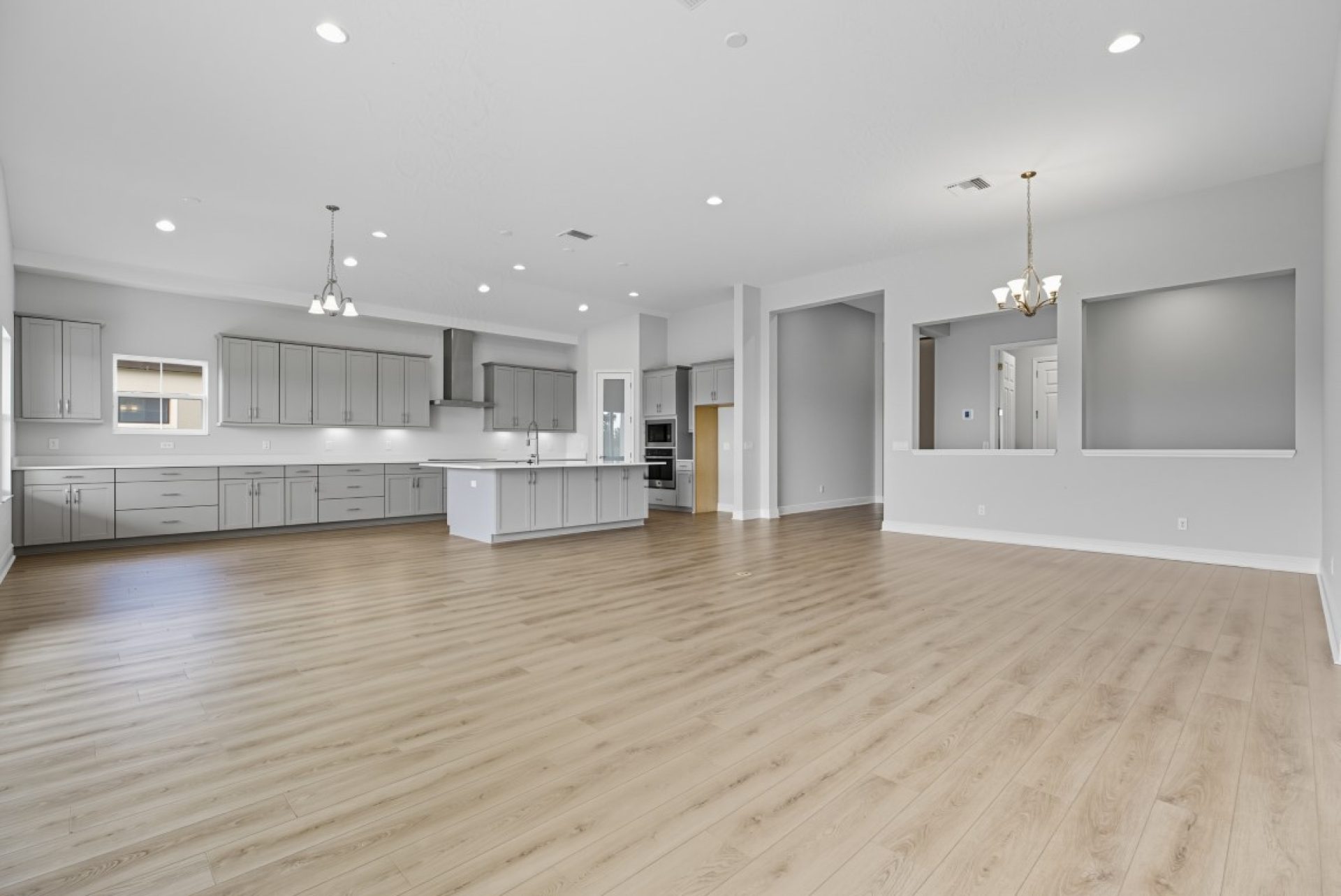 10321 Surrey Rose Dr - Grand Room and Gourmet Kitchen