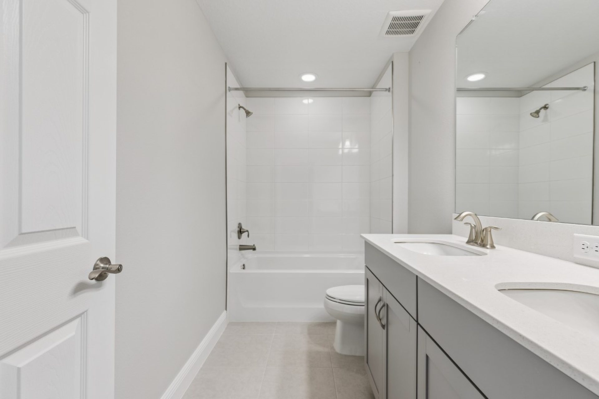 9711 Surrey Rose Dr - Bath 3