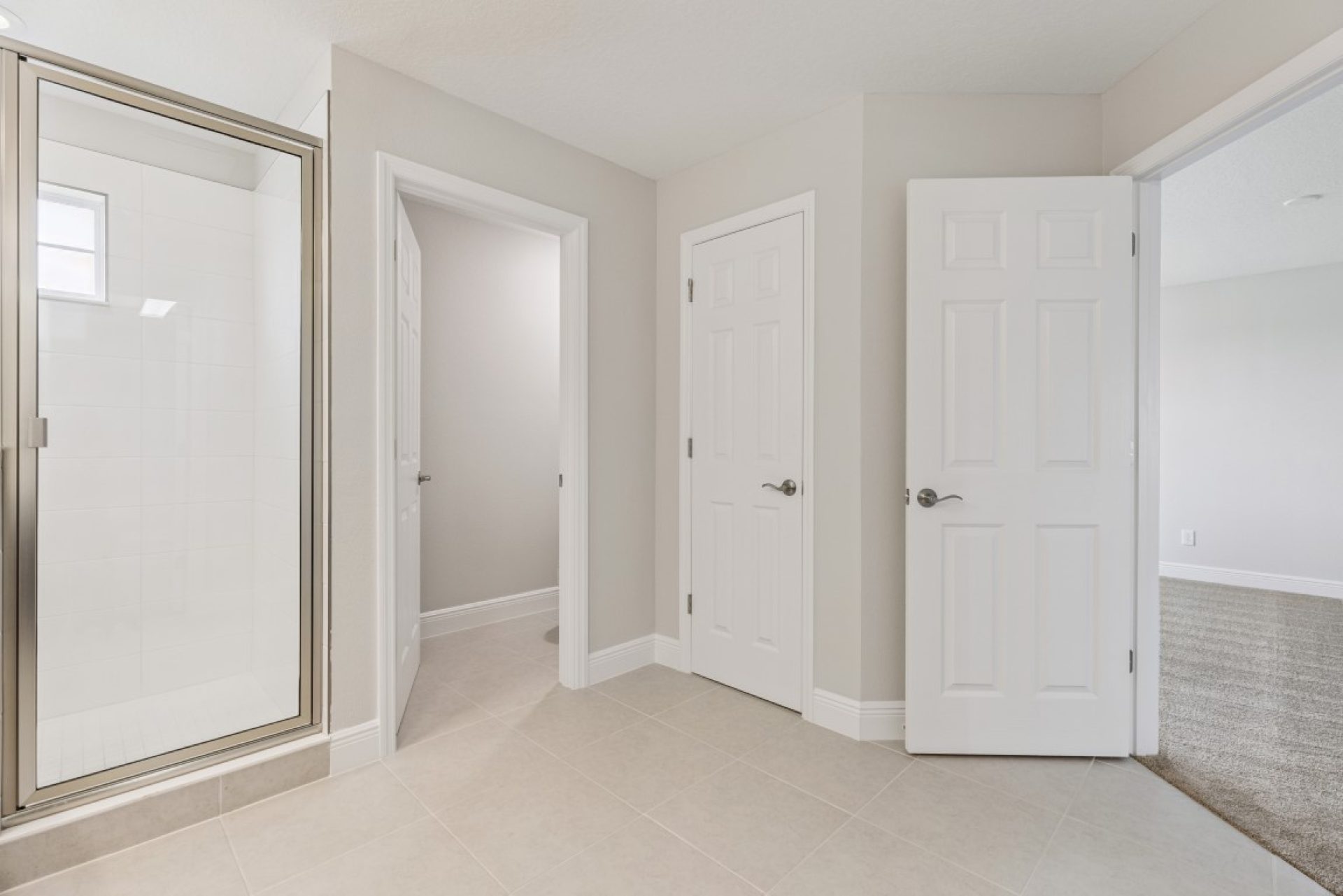 9711 Surrey Rose Dr - Owner's Bath