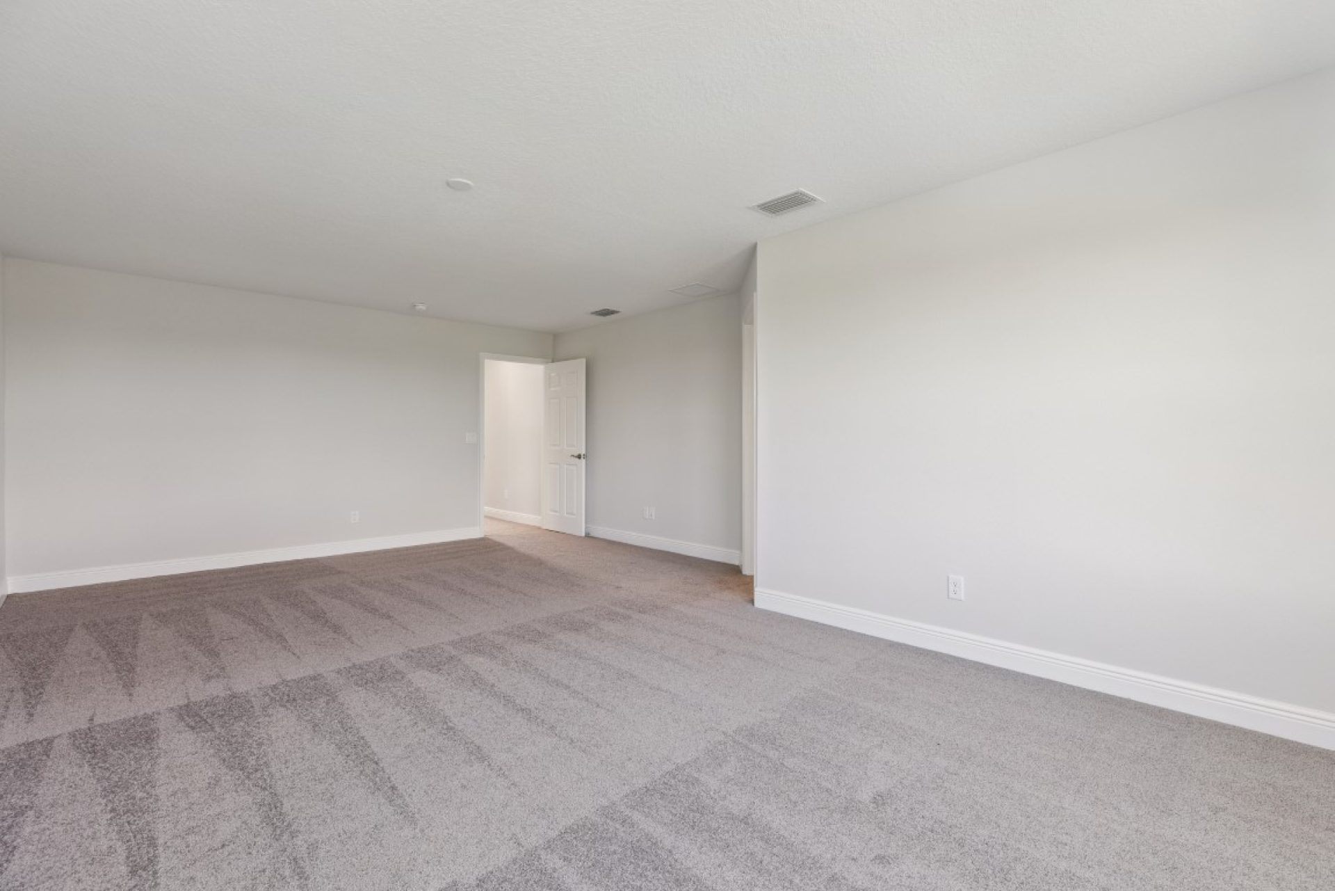 9711 Surrey Rose Dr - Owner's Retreat