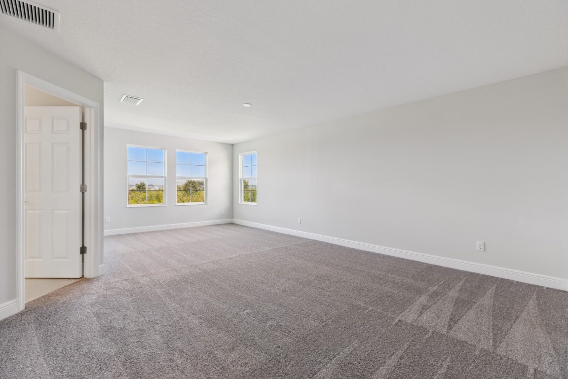 9711 Surrey Rose Dr - Owner's Retreat