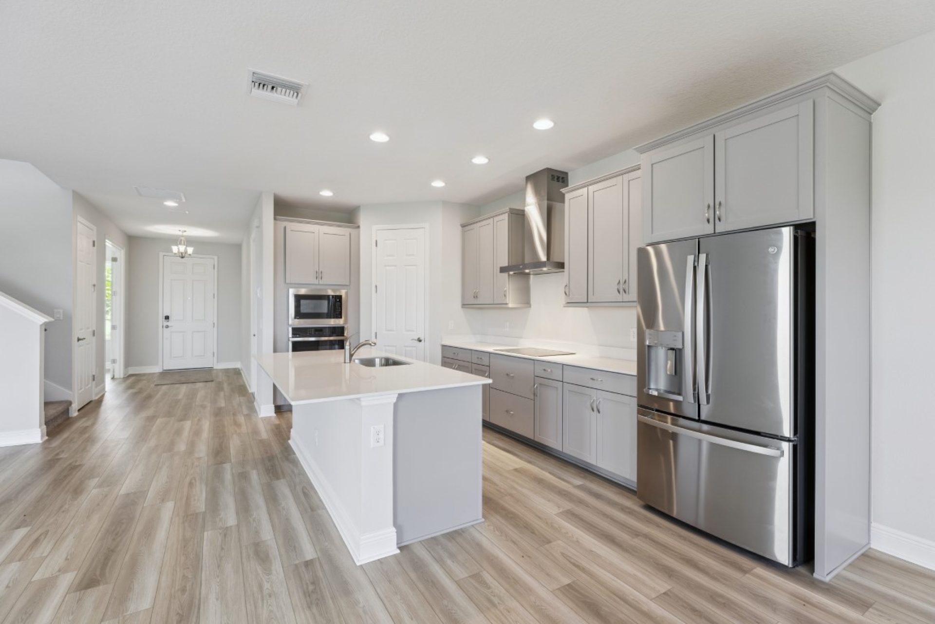 9711 Surrey Rose Dr - Gourmet Kitchen