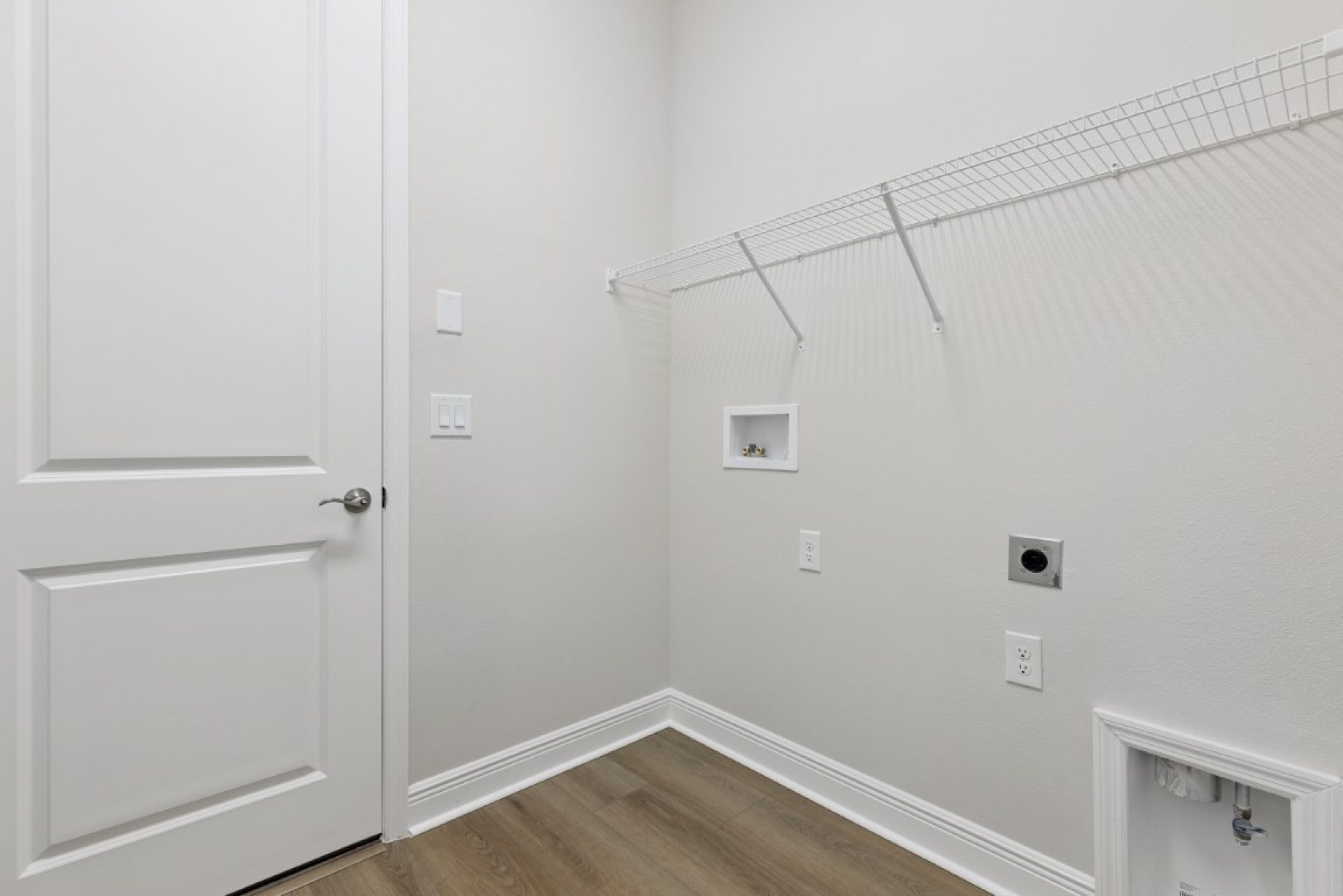 14838 Rider Pass Dr - Laundry Room