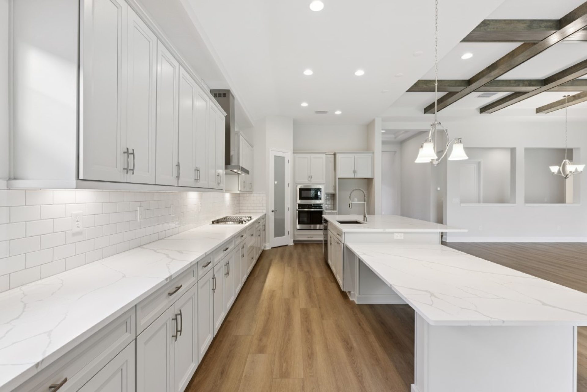 14838 Rider Pass Dr - Gourmet Kitchen