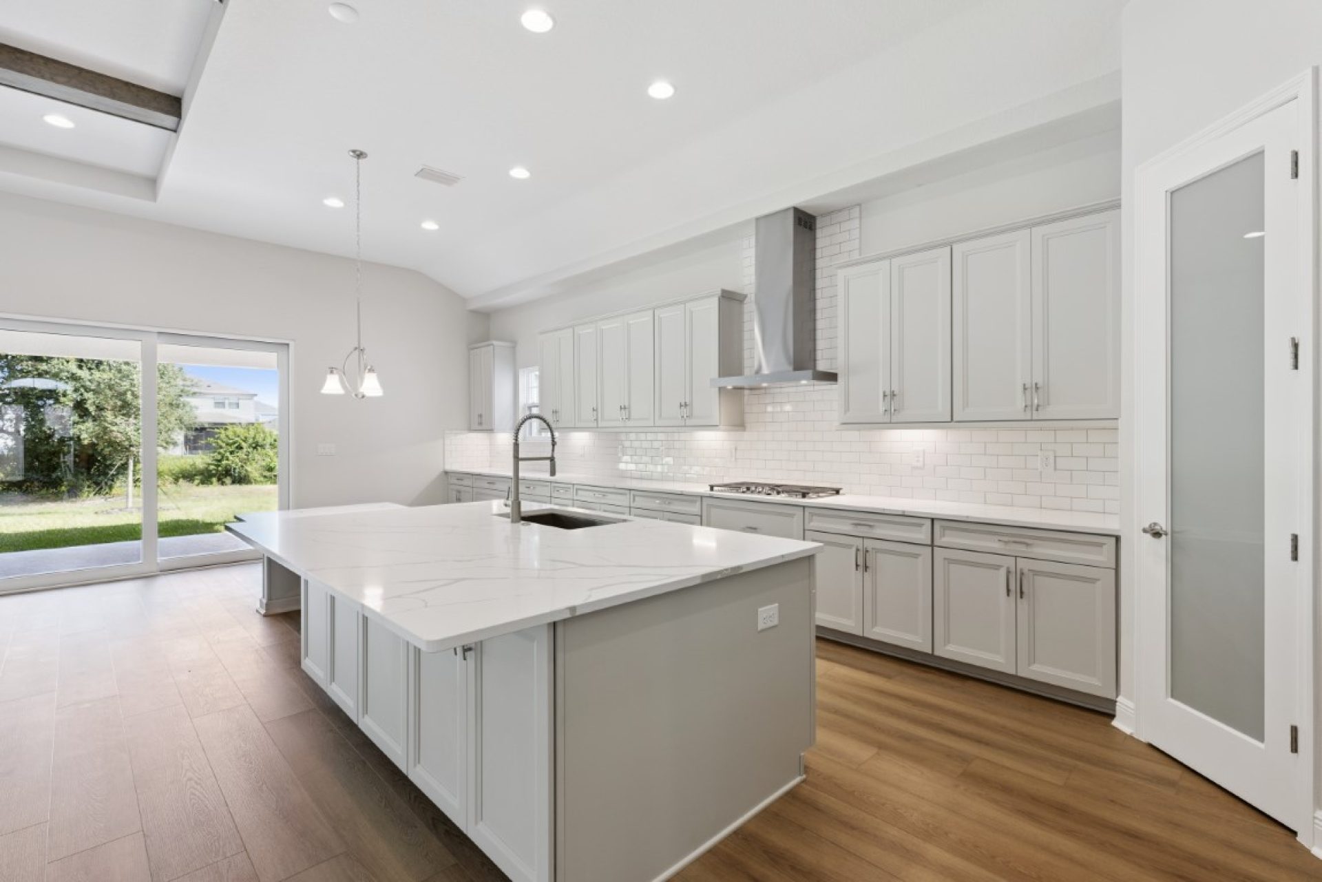 14838 Rider Pass Dr - Gourmet Kitchen
