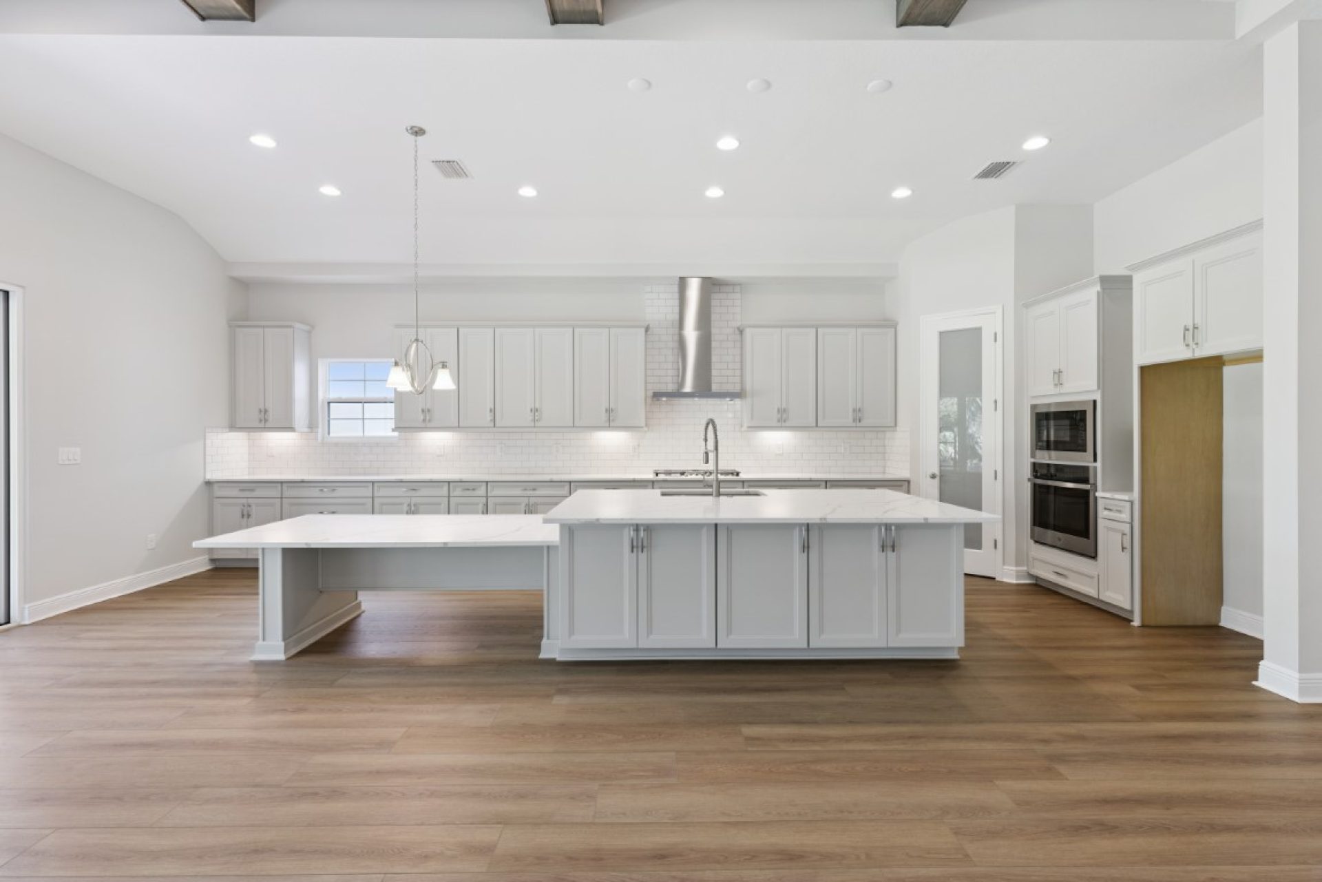 14838 Rider Pass Dr - Gourmet Kitchen