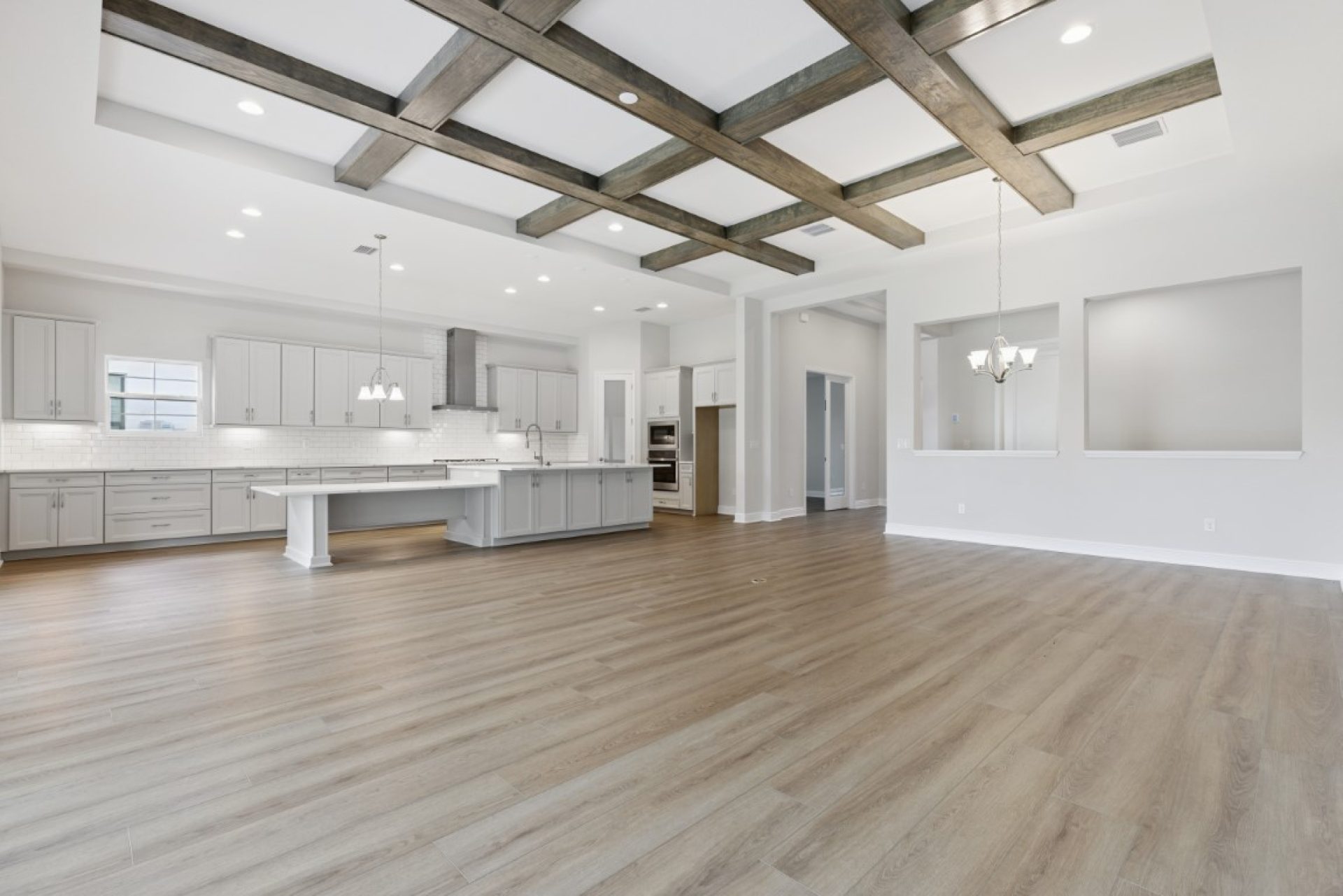 14838 Rider Pass Dr - Gourmet Kitchen and Grand Room