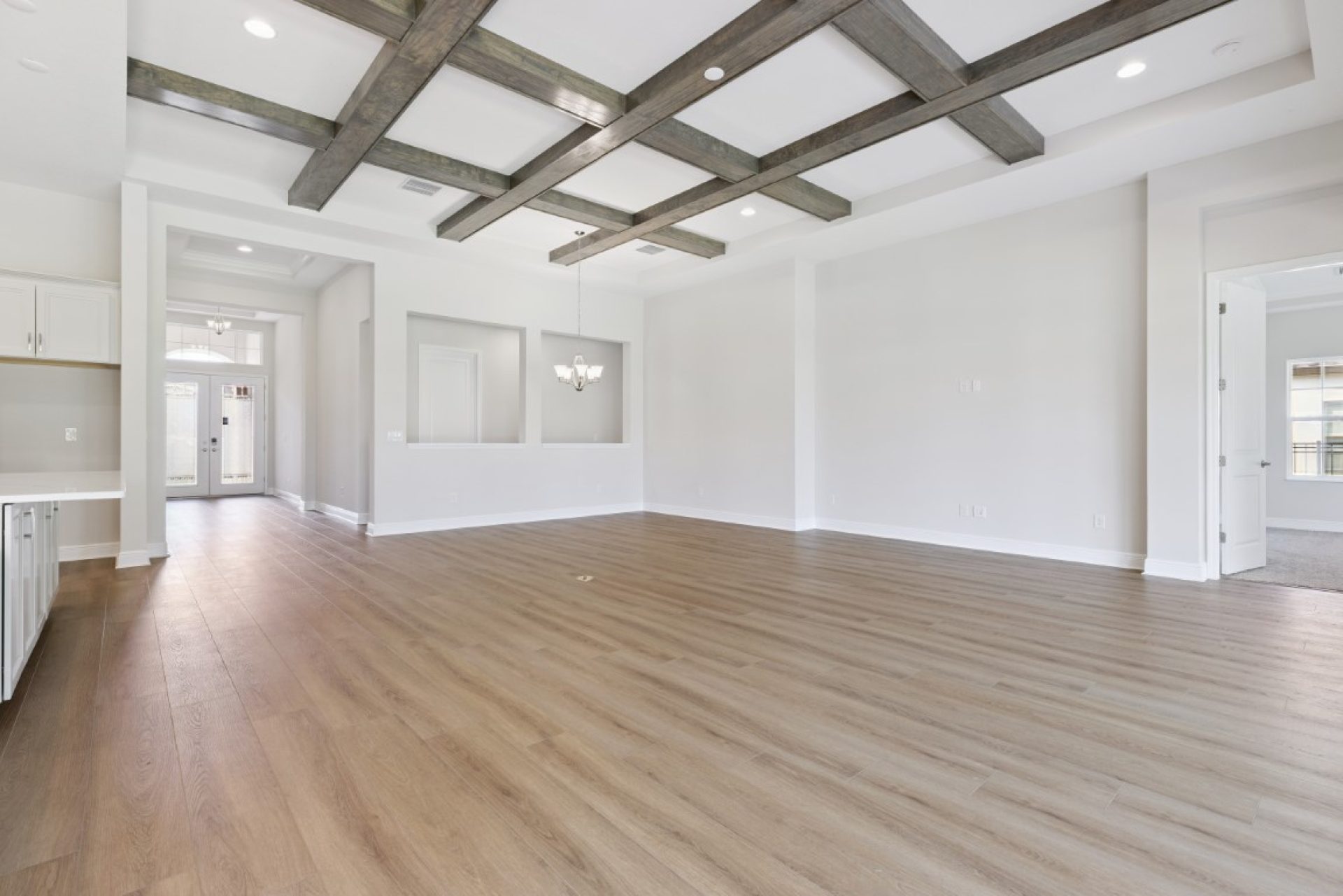 14838 Rider Pass Dr - Grand Room