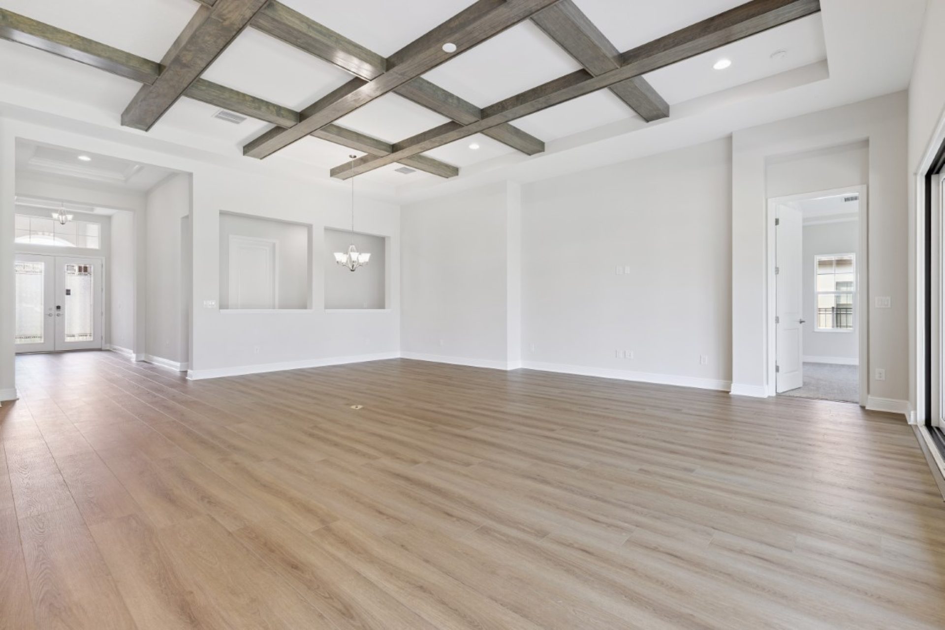 14838 Rider Pass Dr - Grand Room