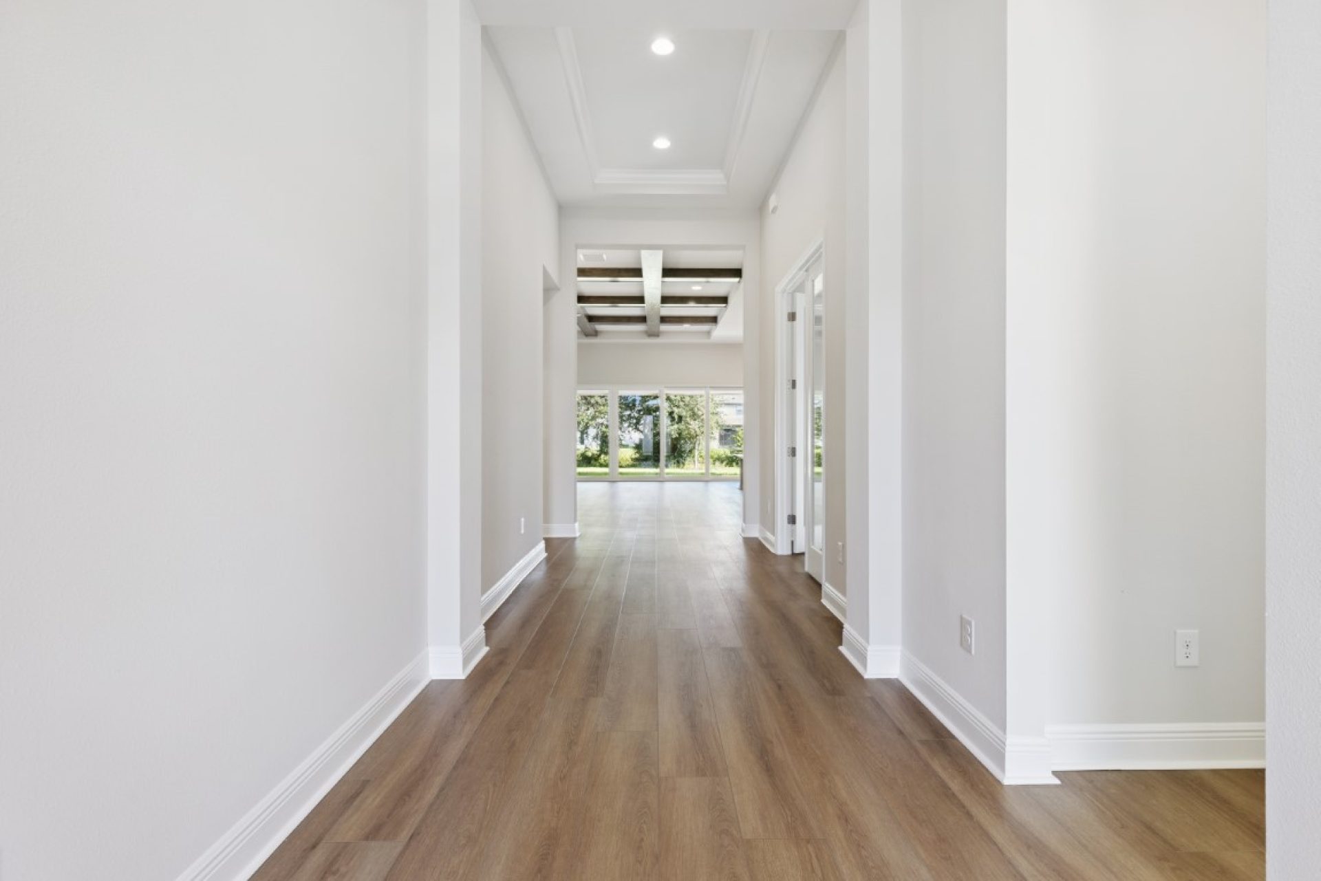 14838 Rider Pass Dr - Foyer