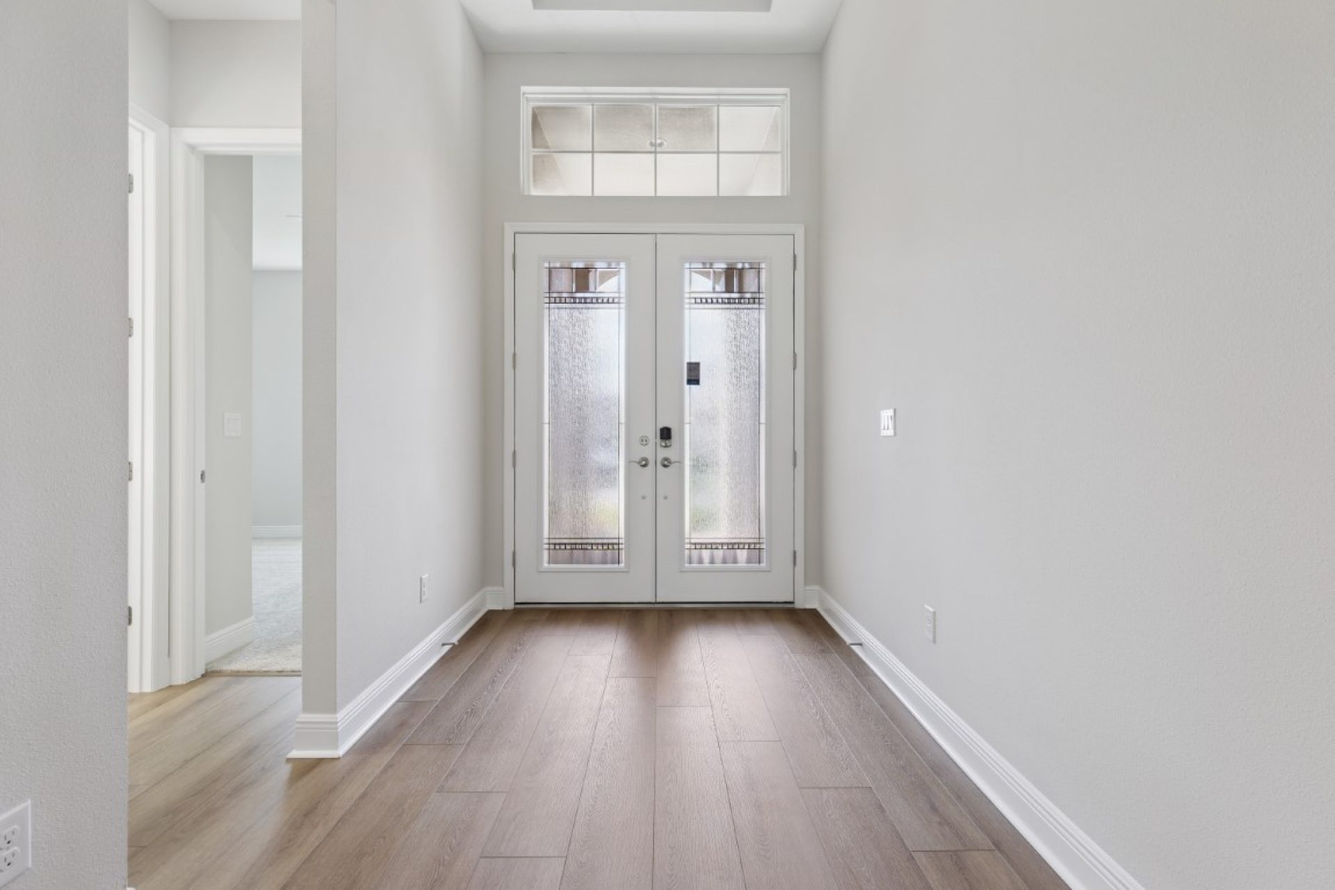 14838 Rider Pass Dr - Foyer