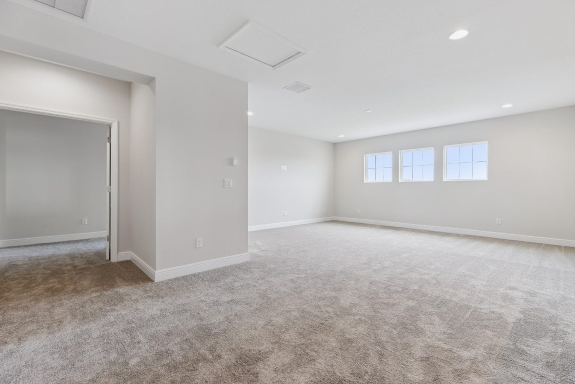 15009 Rider Pass Dr - Bonus Room
