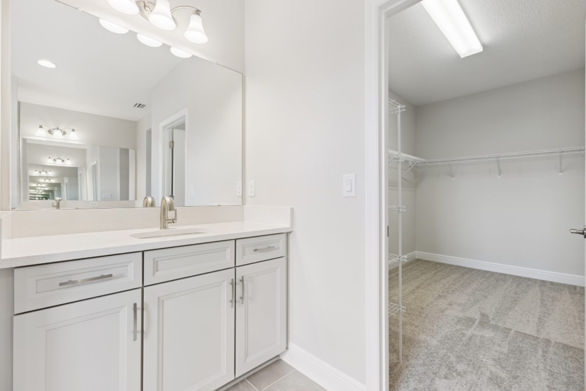 15009 Rider Pass Dr - Owner's Bath