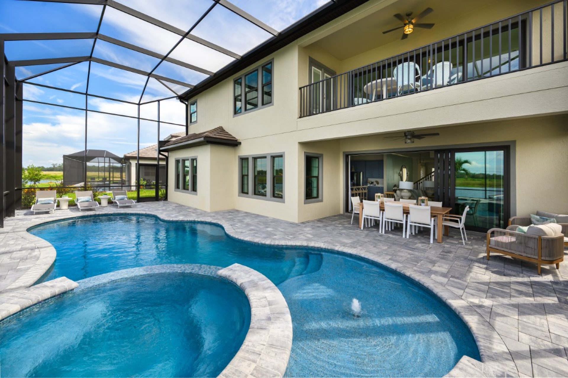 Granada II - Covered Lanai and Pool