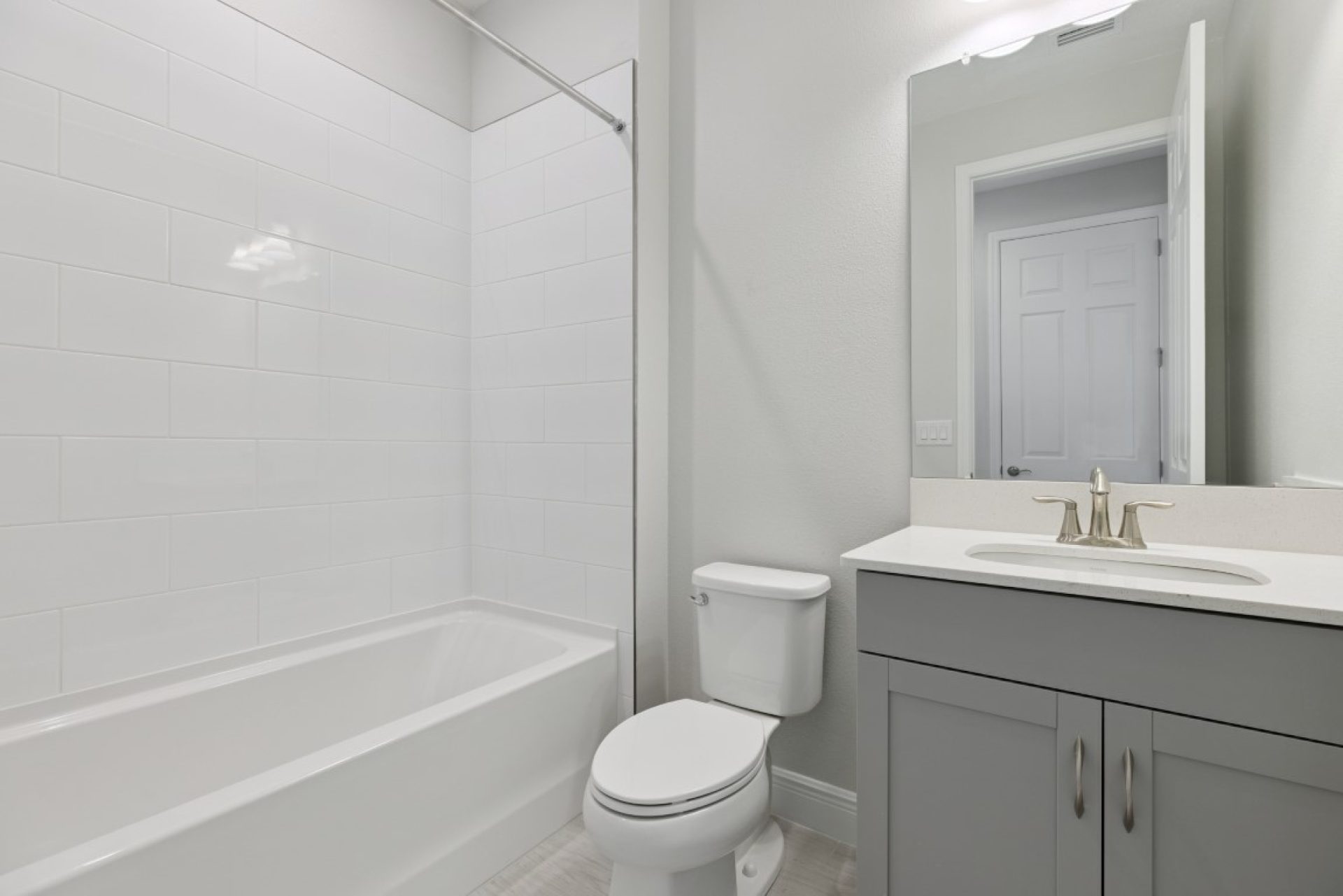 13050 Long Vly-Cir - Secondary Bathroom