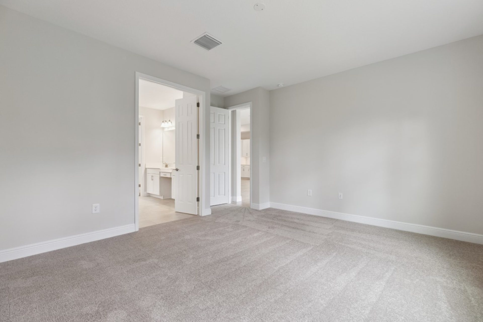 13144 Long Valley Circle - Owner's Retreat