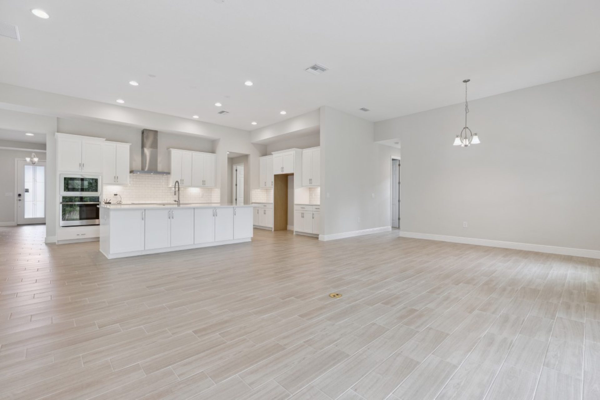 13144 Long Valley Circle - Cafe and Gourmet Kitchen